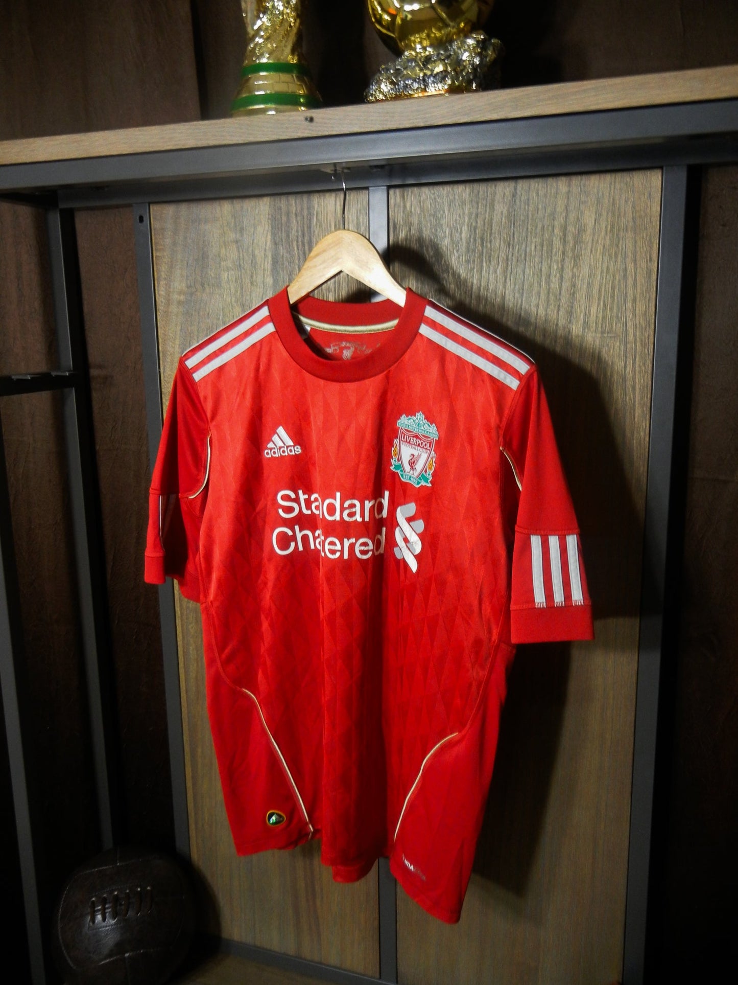 Liverpool 2011/2012 Home Jersey – Luis Suárez #7 – Youth XL – Red Adidas Shirt (MPN: P96689)
