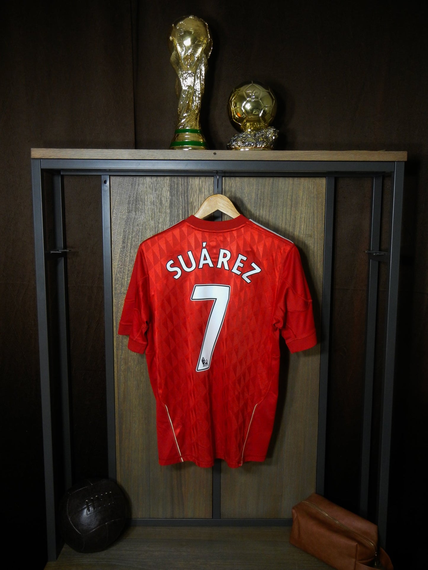 Liverpool 2011/2012 Home Jersey – Luis Suárez #7 – Youth XL – Red Adidas Shirt (MPN: P96689)