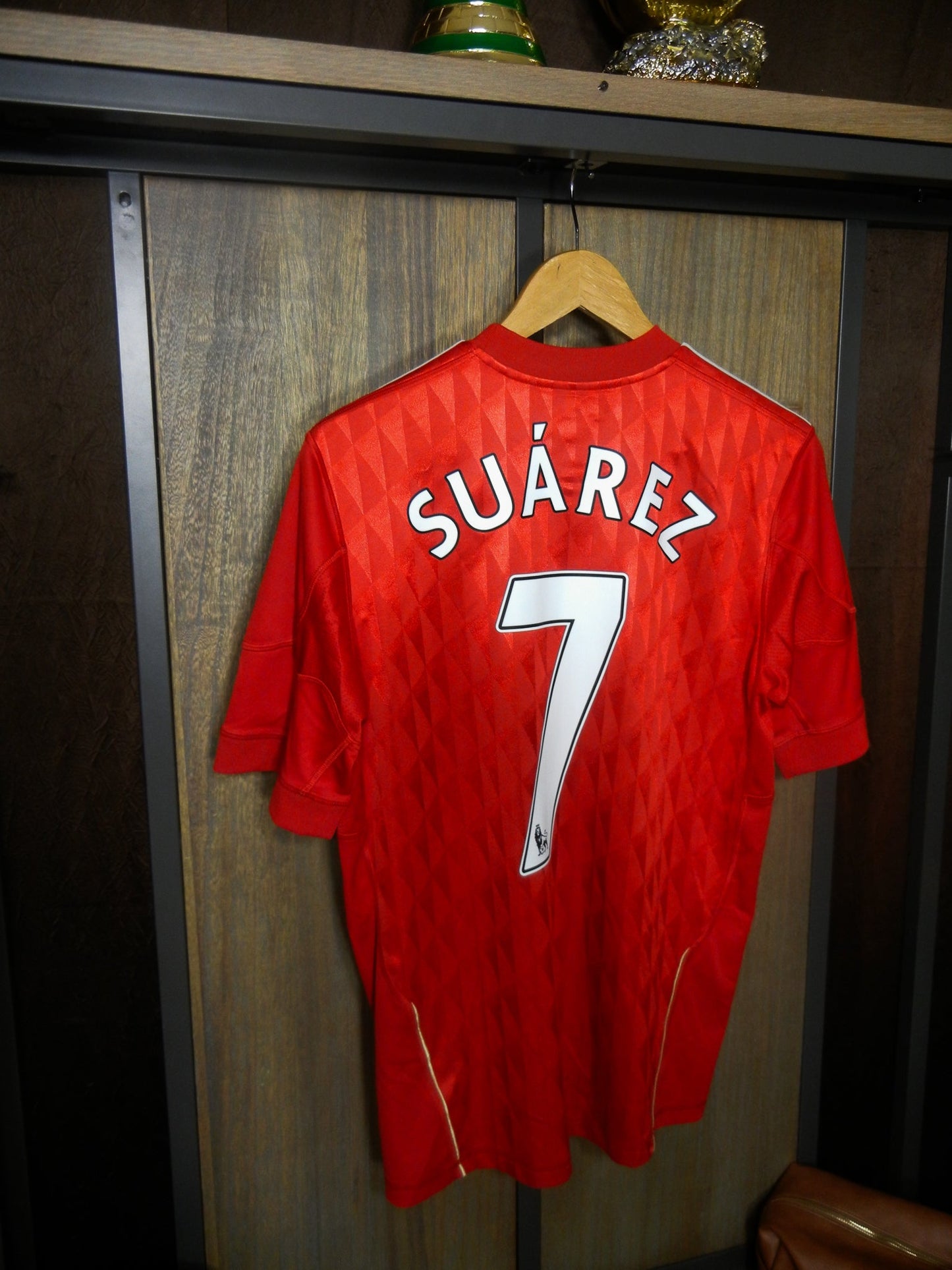 Liverpool 2011/2012 Home Jersey – Luis Suárez #7 – Youth XL – Red Adidas Shirt (MPN: P96689)