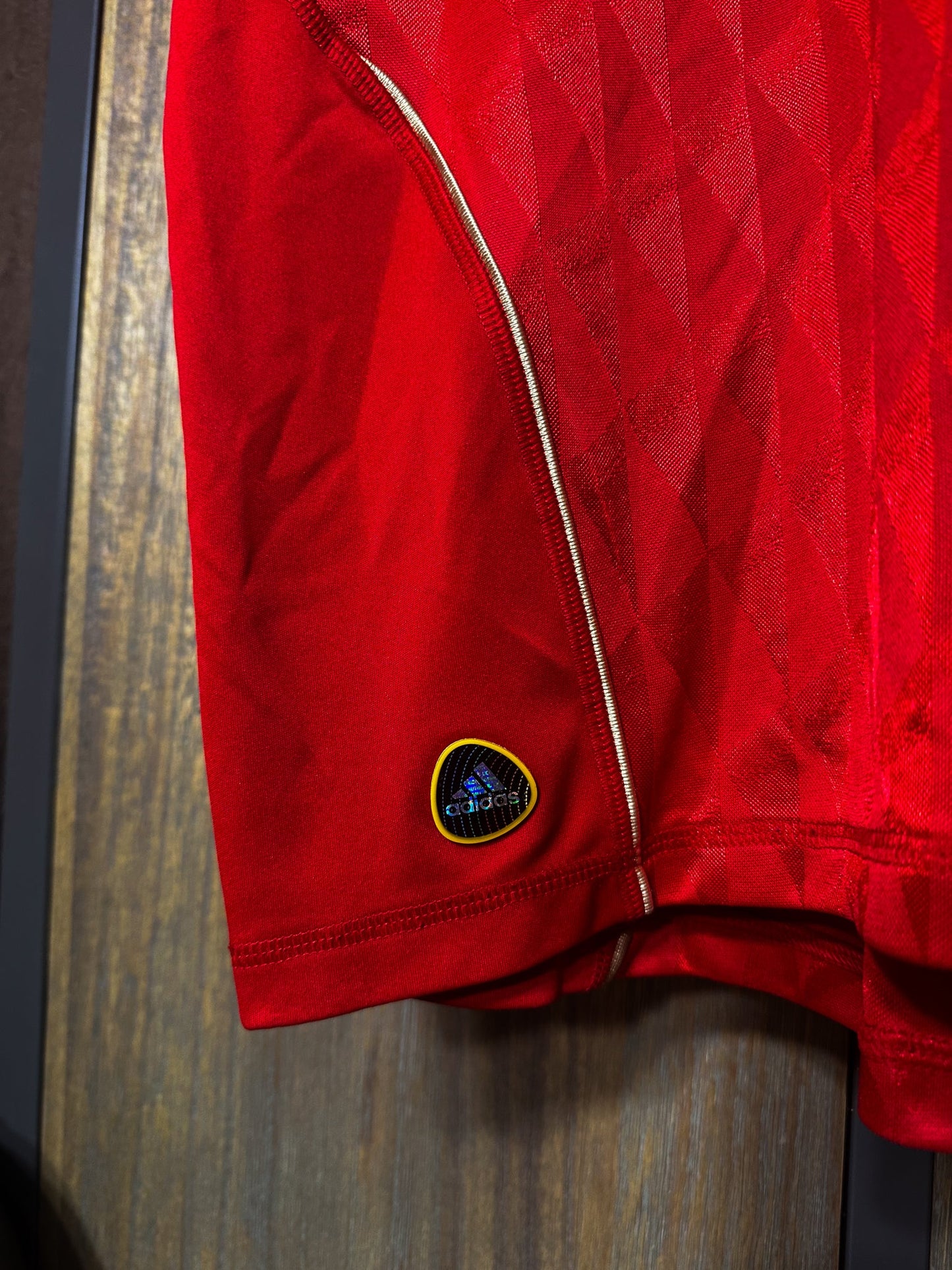 Liverpool 2011/2012 Home Jersey – Luis Suárez #7 – Youth XL – Red Adidas Shirt (MPN: P96689)