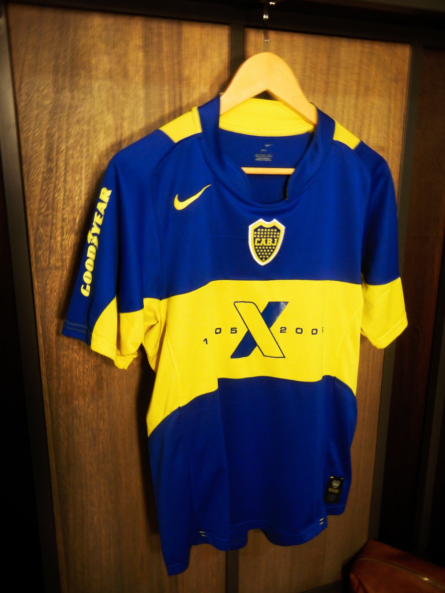 Boca Juniors 2005 Home Jersey – Size M – Blue & Yellow Nike Shirt – 100 year anniversary  - MPN( IM# 126539)