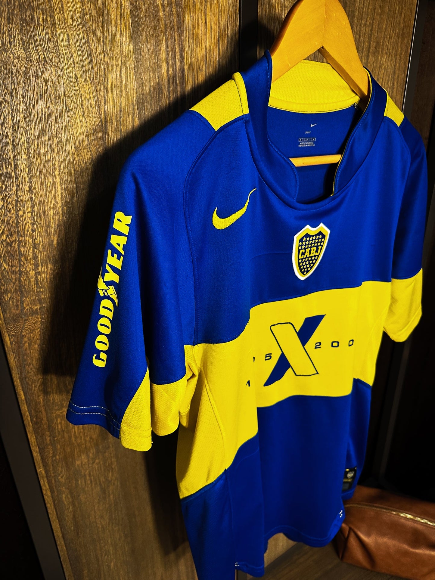 Boca Juniors 2005 Home Jersey – Size M – Blue & Yellow Nike Shirt – 100 year anniversary  - MPN( IM# 126539)