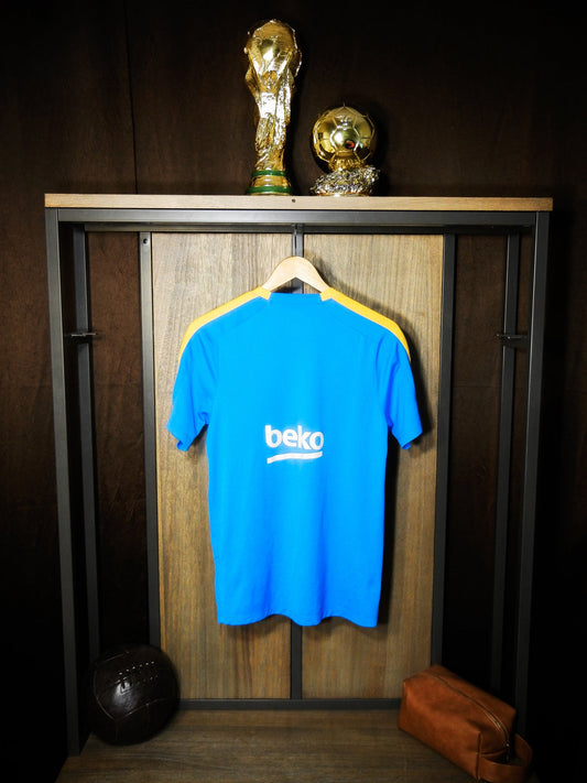 Barcelona 2015/16 Training Jersey – Size M – Sky Blue Nike Shirt  (MPN: 686600-436)