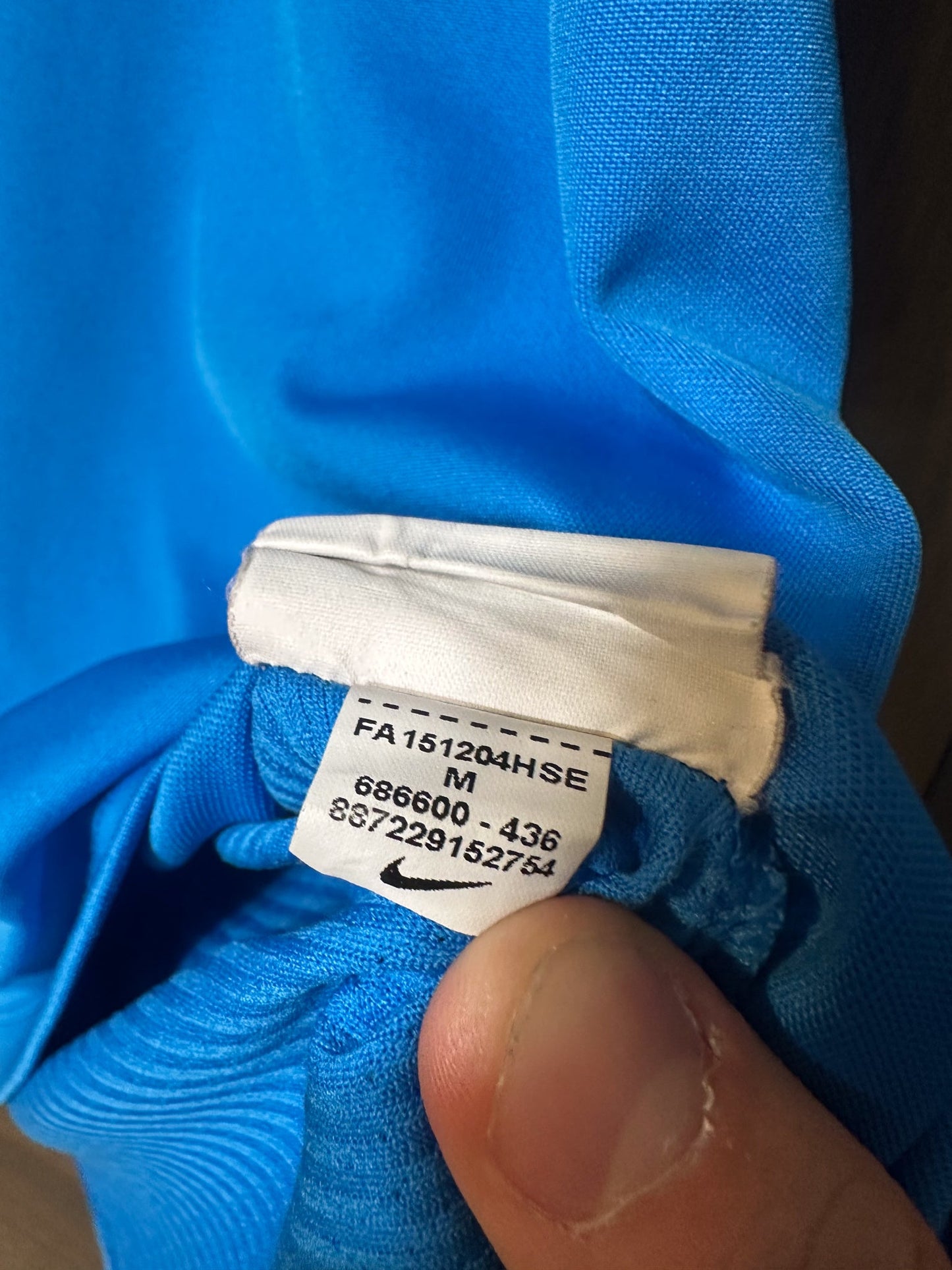 Barcelona 2015/16 Training Jersey – Size M – Sky Blue Nike Shirt  (MPN: 686600-436)