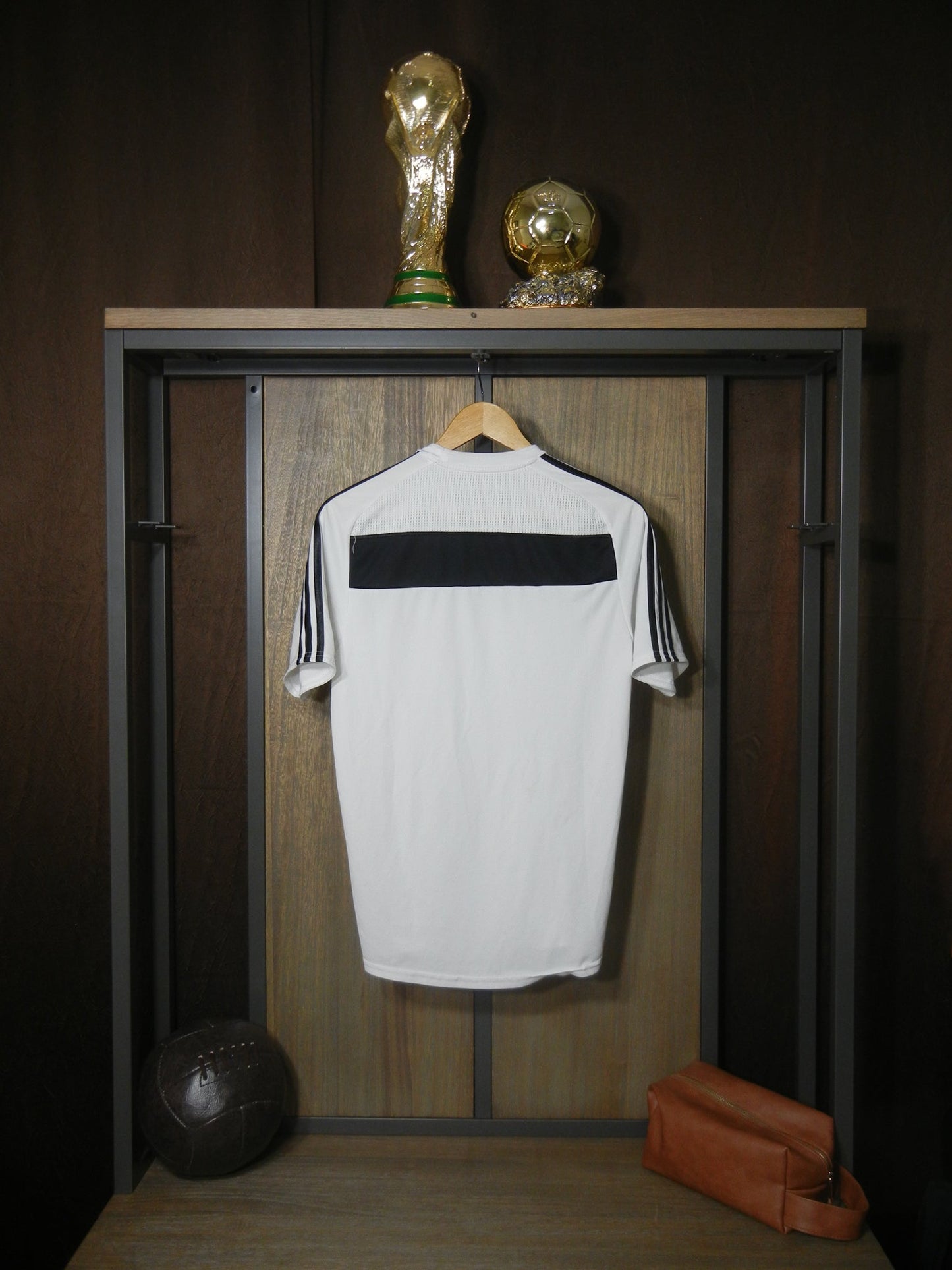 Chelsea 2013/14 White Training Top – Size S – Adidas Training Jersey (MPN: G90064 APU002)