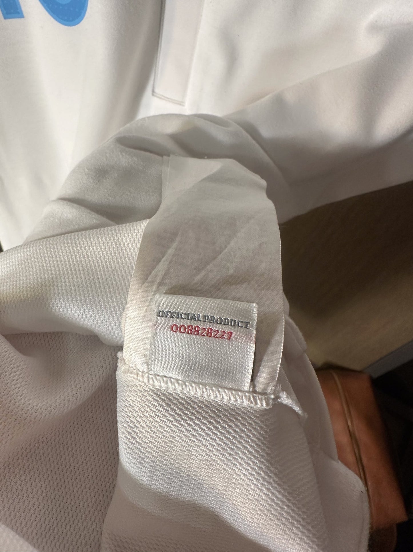 England 2010/11 Home Jersey – Wayne Rooney #10 – Medium – White Umbro Shirt (MPN: 8828227)