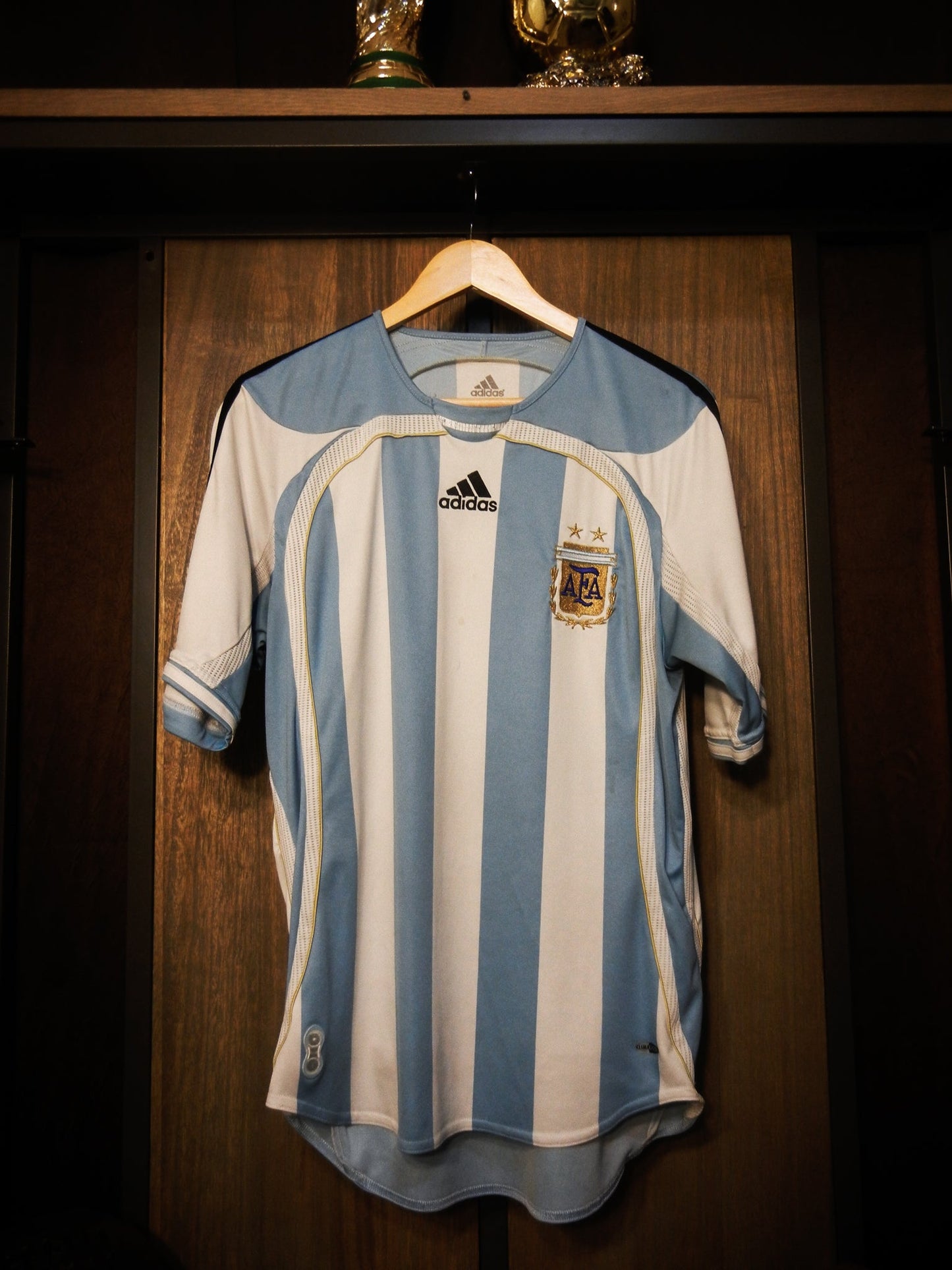 Argentina 2006 Home Jersey – Size M – Blue & White Adidas Shirt (MPN: N/A)