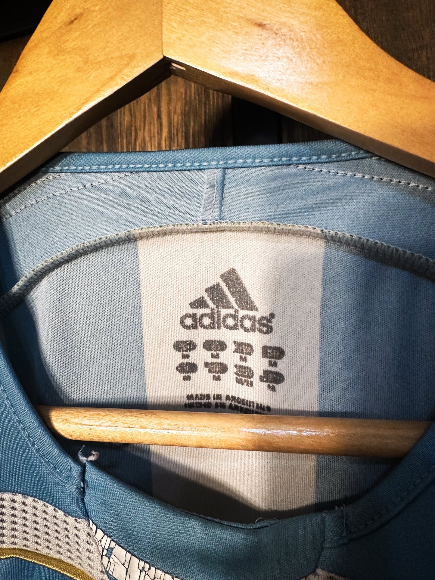 Argentina 2006 Home Jersey – Size M – Blue & White Adidas Shirt (MPN: N/A)