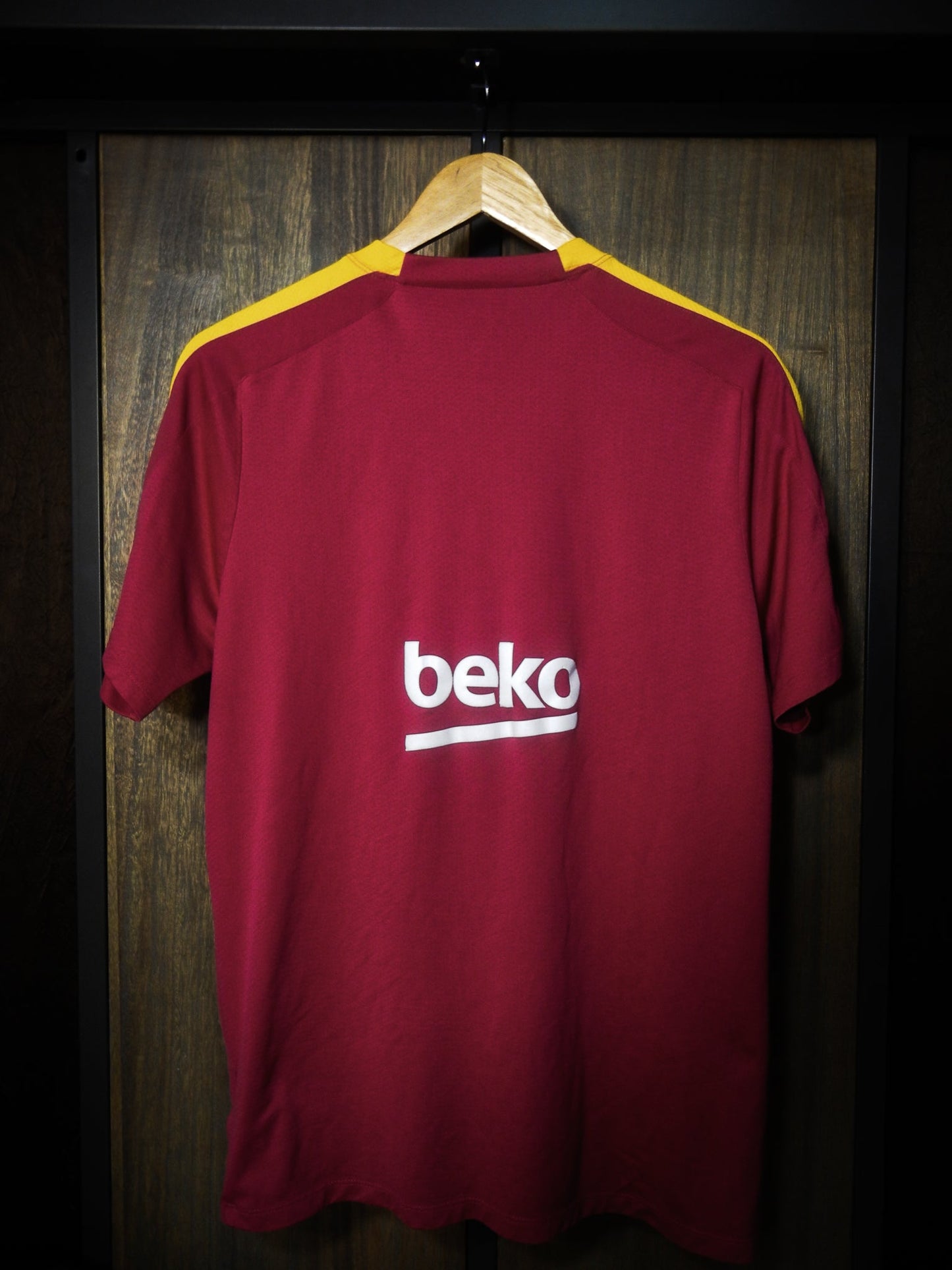 Barcelona 2016/17 Away Training Top – Size XL – Purple Nike Shirt (MPN: 686600-560)