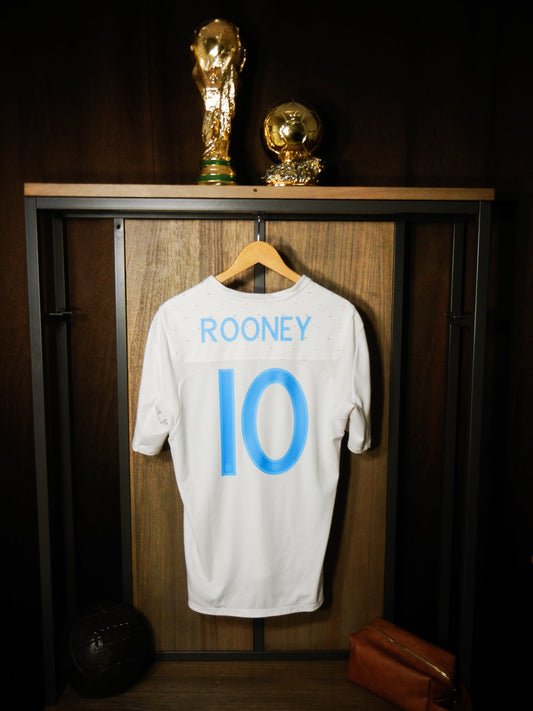 England 2010/11 Home Jersey – Wayne Rooney #10 – Medium – White Umbro Shirt (MPN: 8828227)