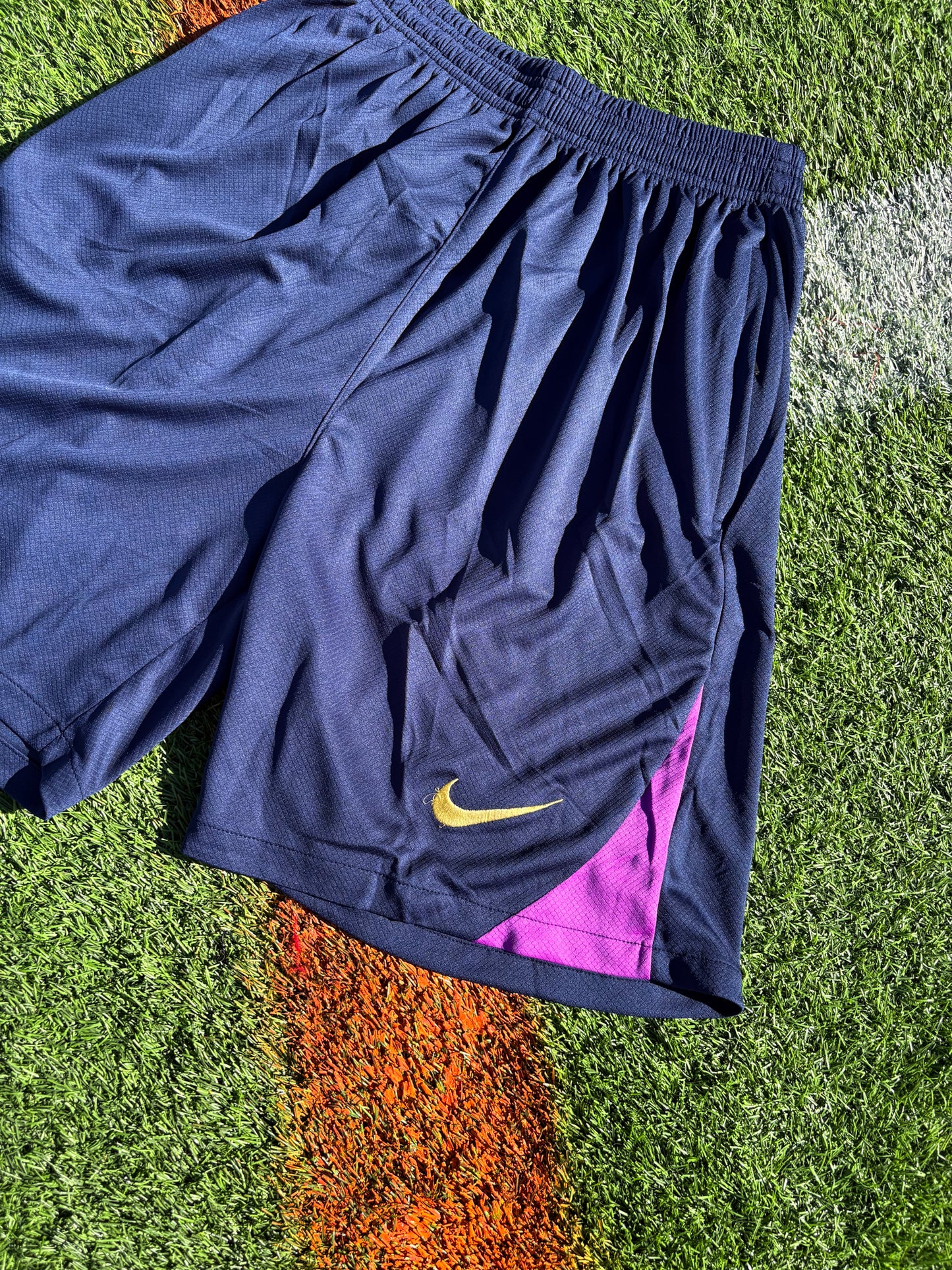 FC Barcelona 2025/26 Purple Training Kit – Nike Performance Set (Top & Shorts)