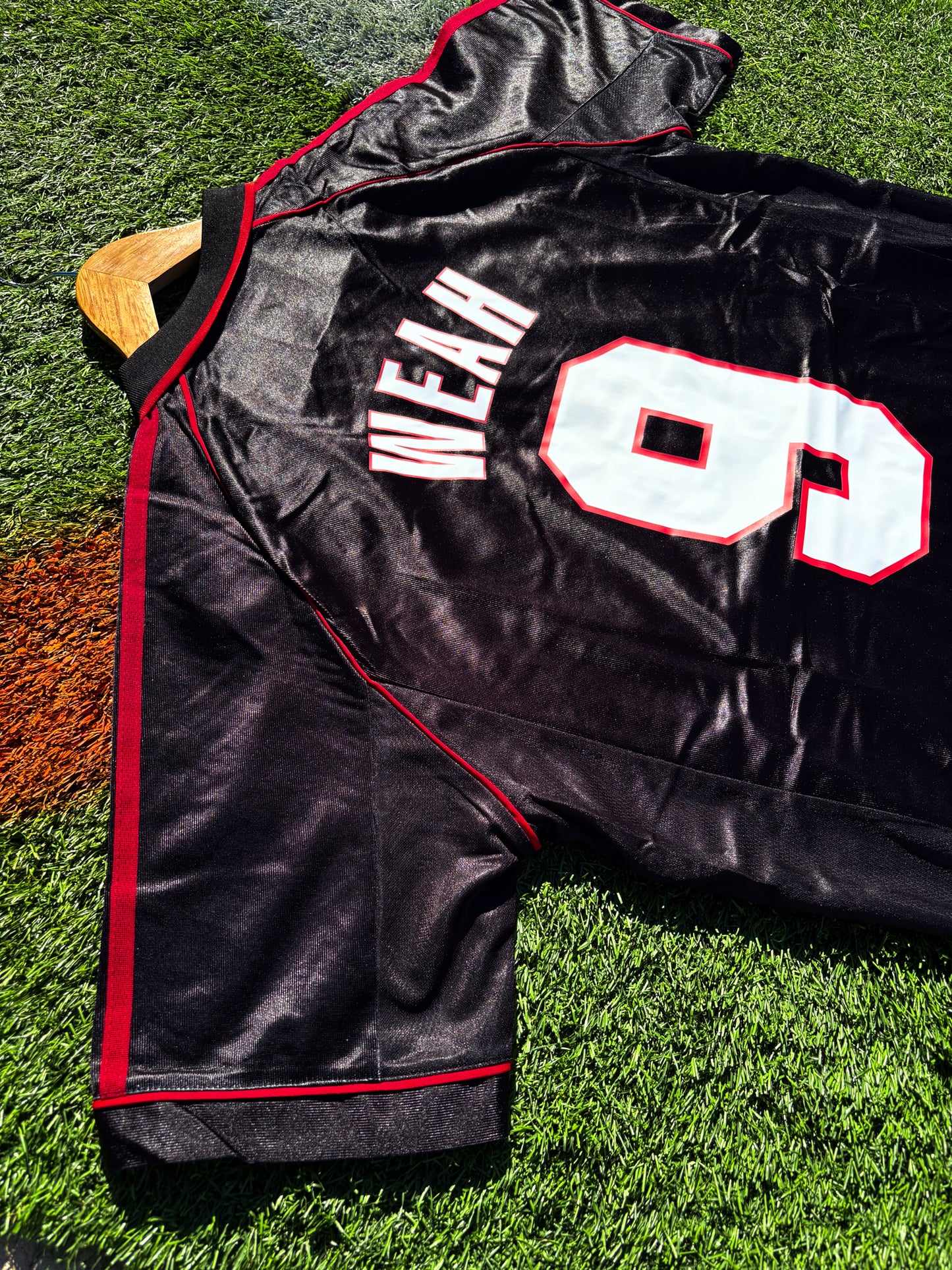 AC Milan 1998-99 Third Maldini #3 Vintage Opel Black Soccer Jersey – Retro Rossoneri Statement