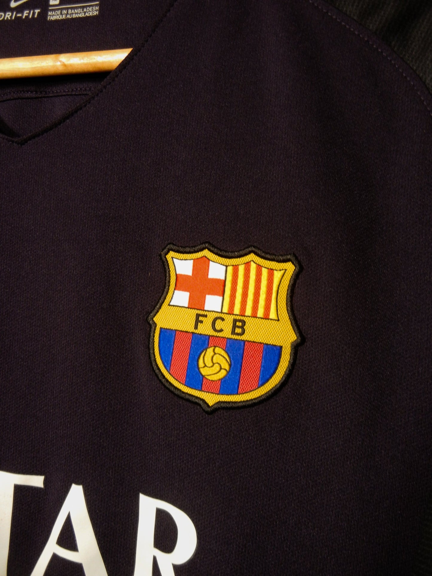 Barcelona 2016/17 Away Jersey – Luis Suárez #9 – Size XL – Purple Nike Shirt (MPN: 776844-525)