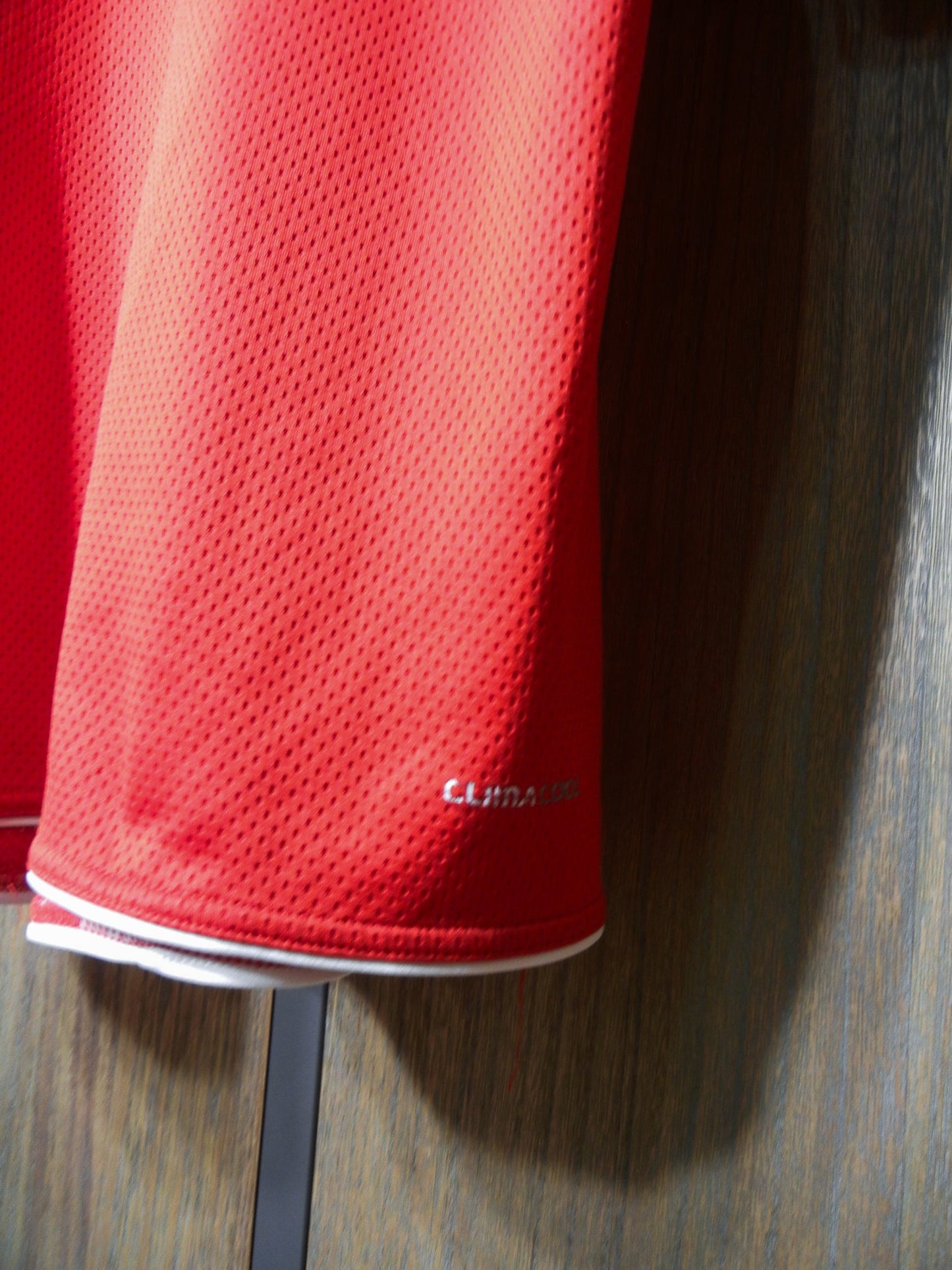 Bayern Munich 2009/10 Home Jersey – Philipp Lahm #21 – Size L – Red Adidas Shirt (MPN: E84214)