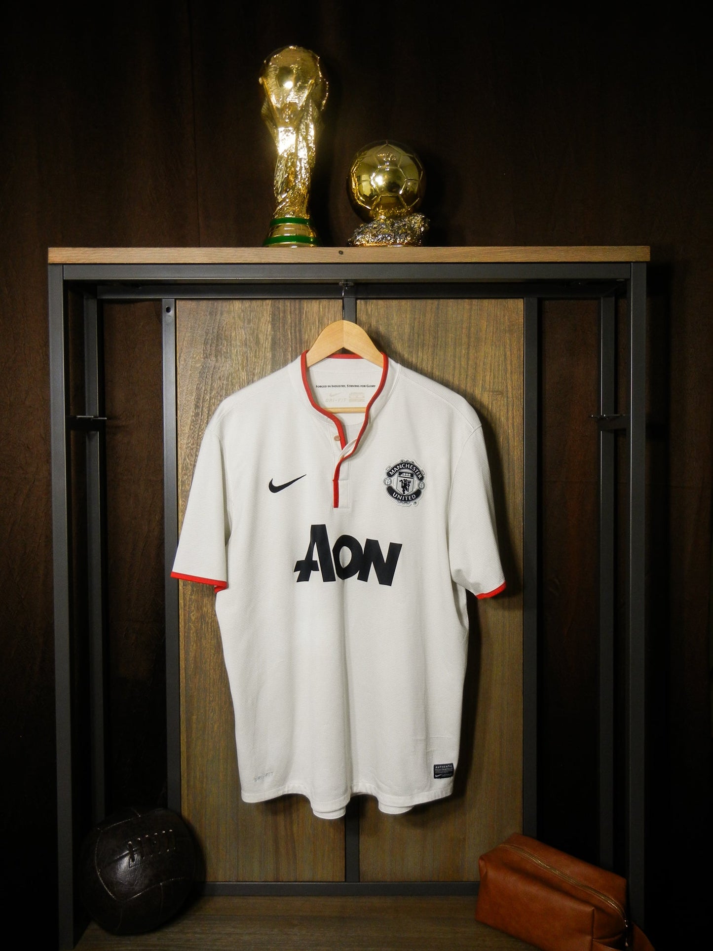 Manchester United 2012/13 Away Jersey – Wayne Rooney #10 – Size XL – White Nike Shirt (MPN: 479281-105)
