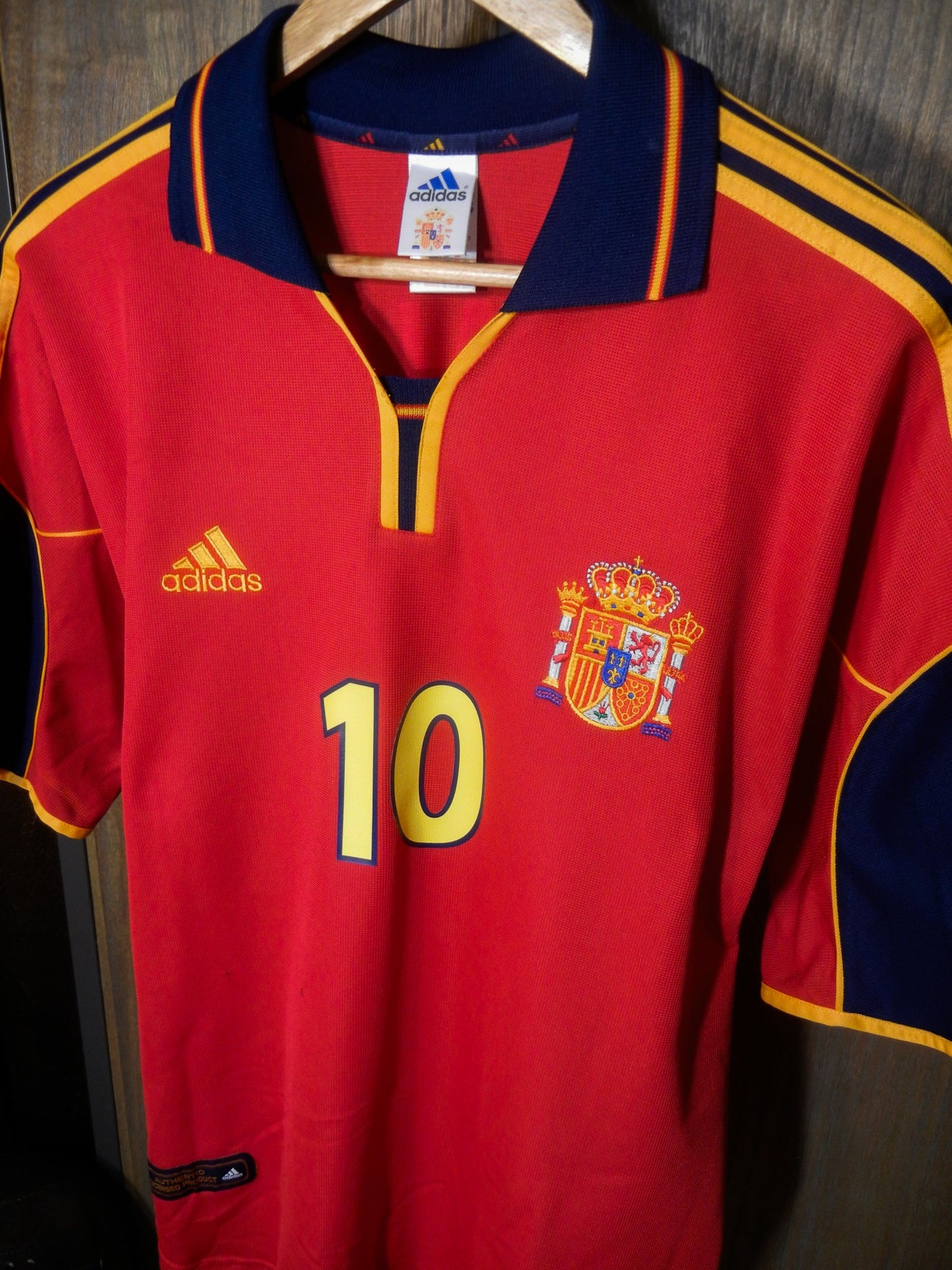 Spain 1999–2002 Home Jersey – Raúl #10 – Large – Red Adidas Shirt (MPN: 647200)