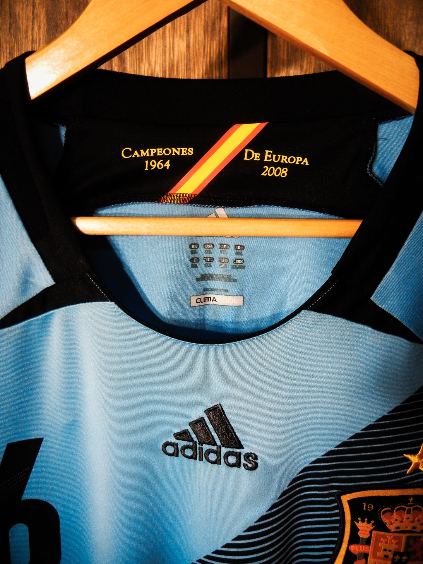 Spain 2012–2014 Away Jersey – Andrés Iniesta #6 – XXL – Baby Blue Adidas Shirt (MPN: X11346)