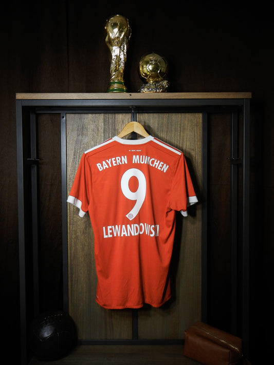 Bayern Munich 2017/18 Home Jersey – Lewandowski #9 – Medium – Red Adidas Shirt (MPN: AZ7961)