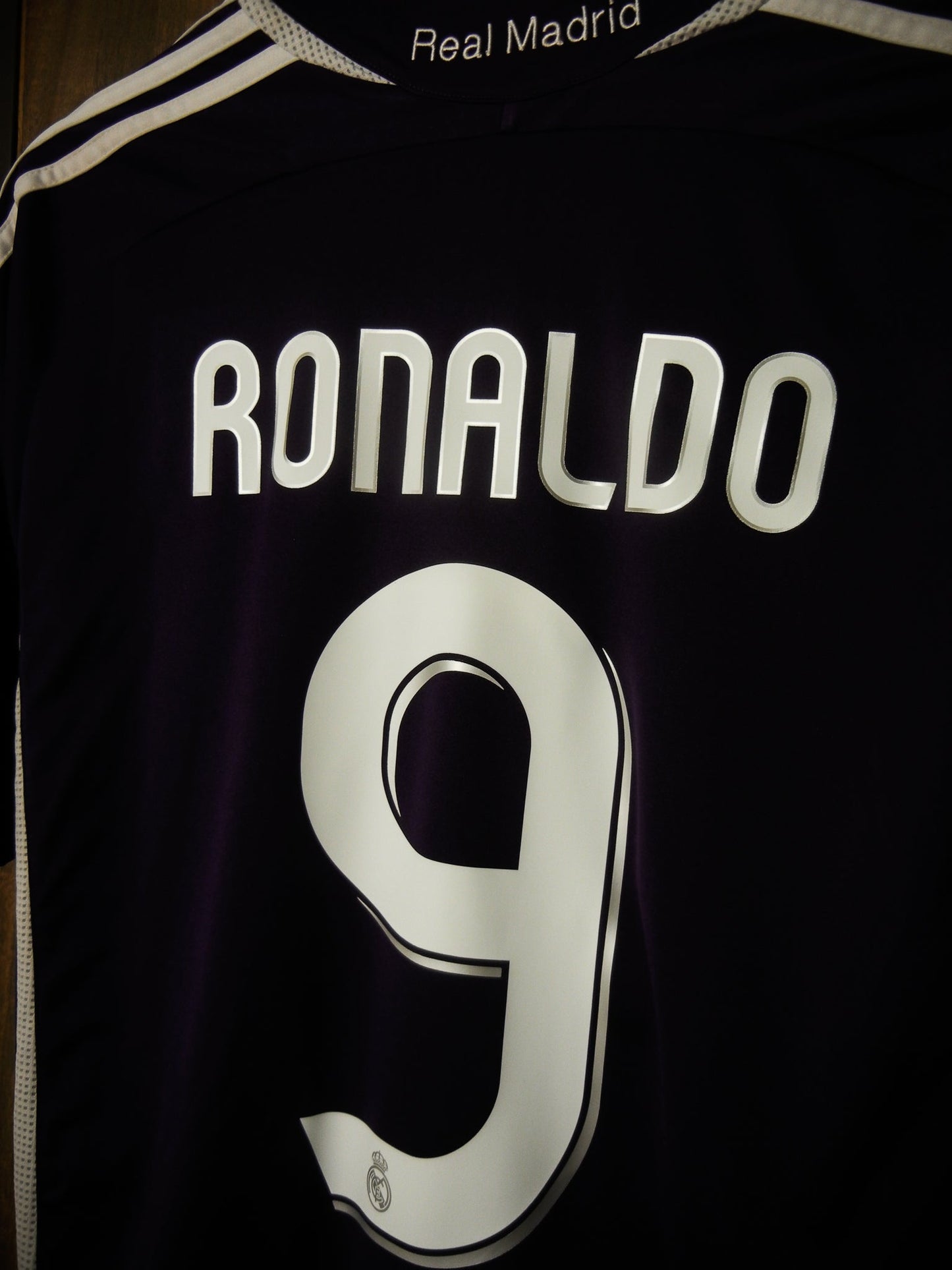 Real Madrid 2006/07 Third Jersey – Ronaldo #9 – Medium – Purple Adidas Shirt (MPN:055226)