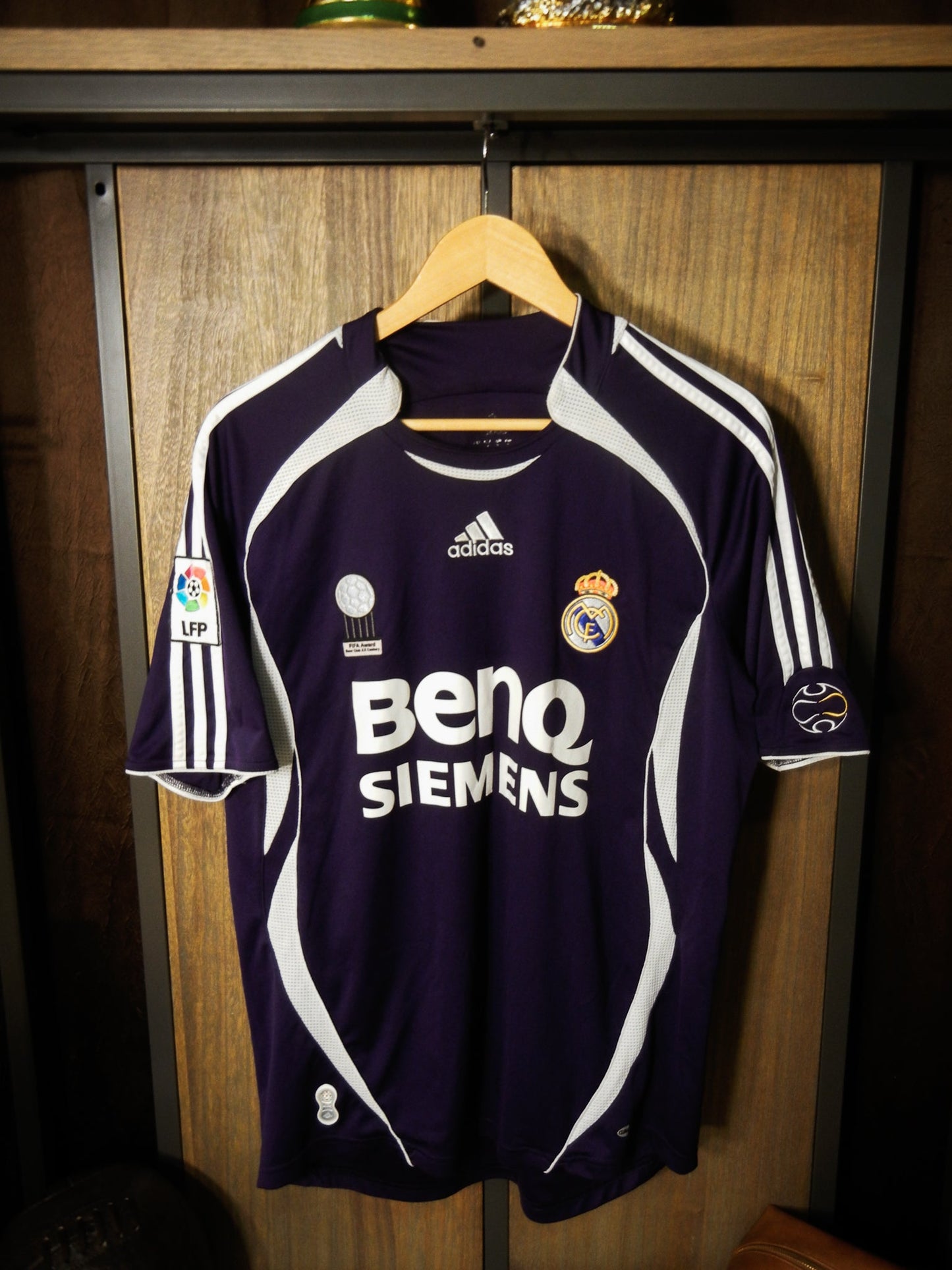 Real Madrid 2006/07 Third Jersey – Ronaldo #9 – Medium – Purple Adidas Shirt (MPN:055226)
