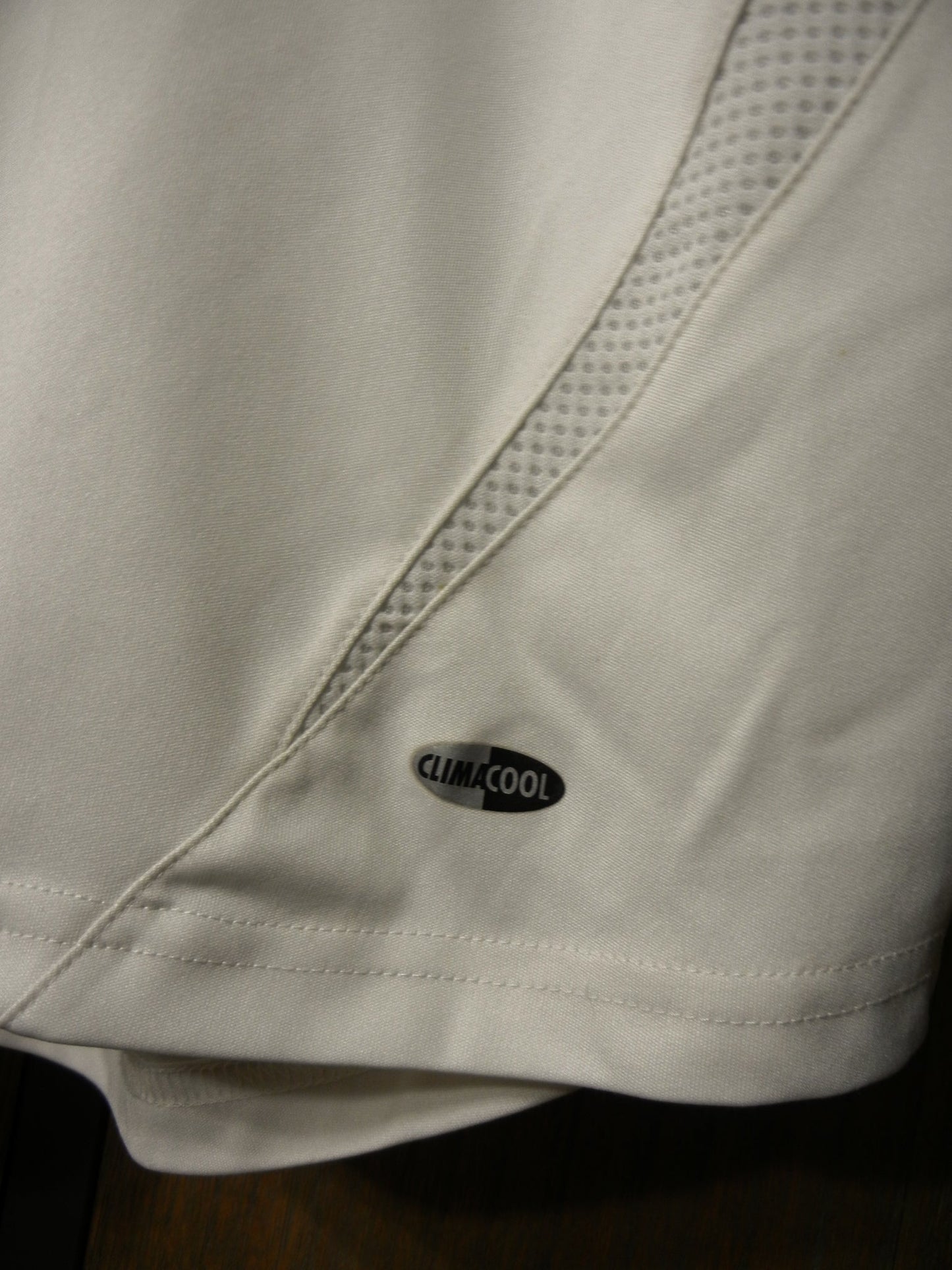 Liverpool 2006/2007 Third Jersey – Steven Gerrard #8 – L – Green & White Adidas Shirt (MPN: 053294)