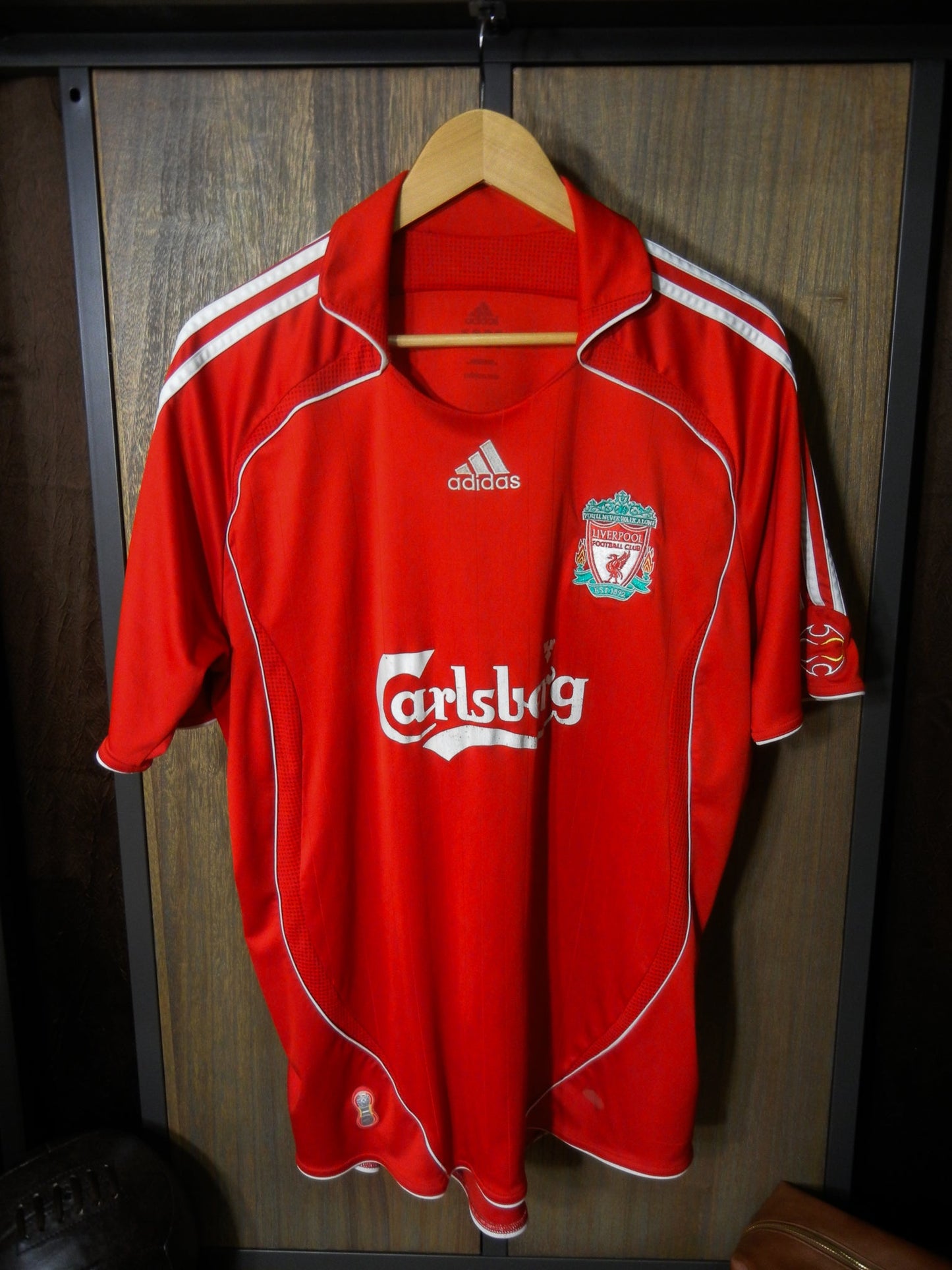 Liverpool 2006–2008 Home Jersey – Steven Gerrard #8 – L – Red Adidas Shirt (MPN: 053327)