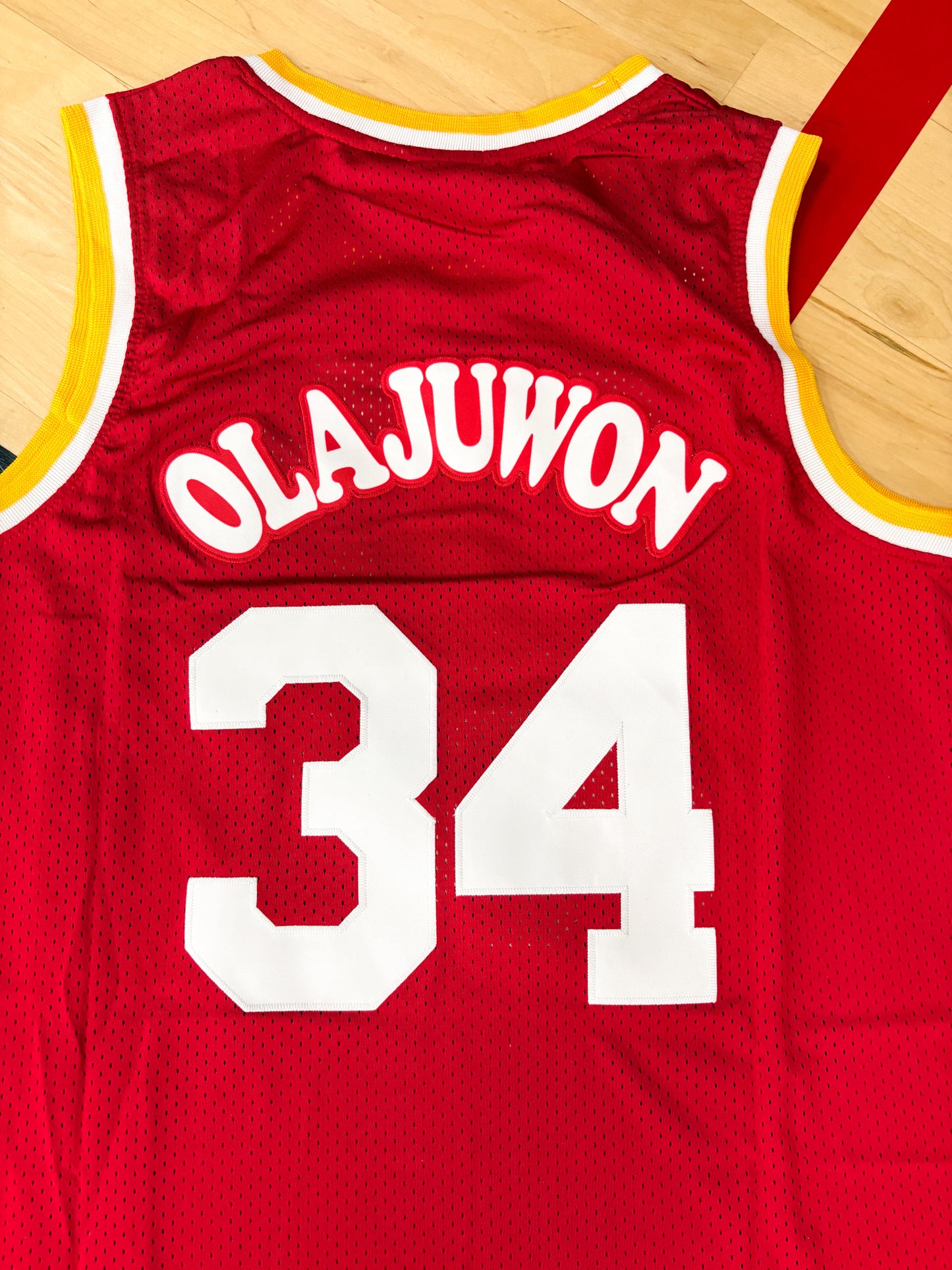 Houston Rockets 1993/1994 Hakeem Olajuwon Hardwood Classics Jersey – Retro Red NBA Vintage Edition