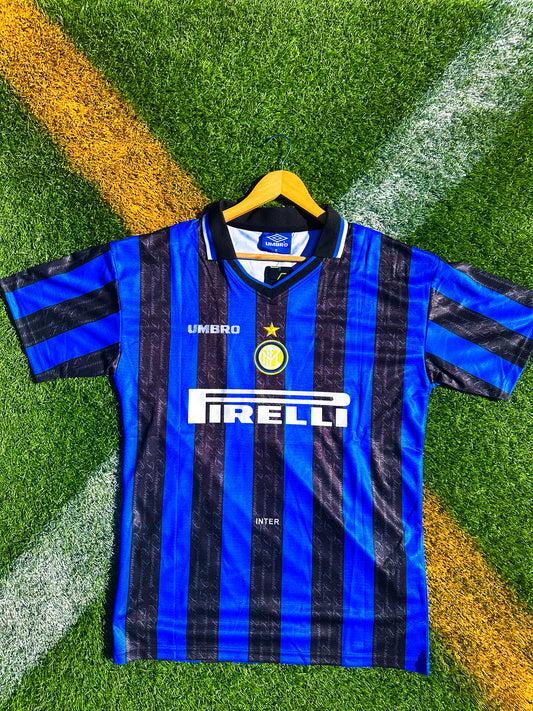 Front view of Inter Milan 1996/97 retro jersey with Pirelli sponsor.