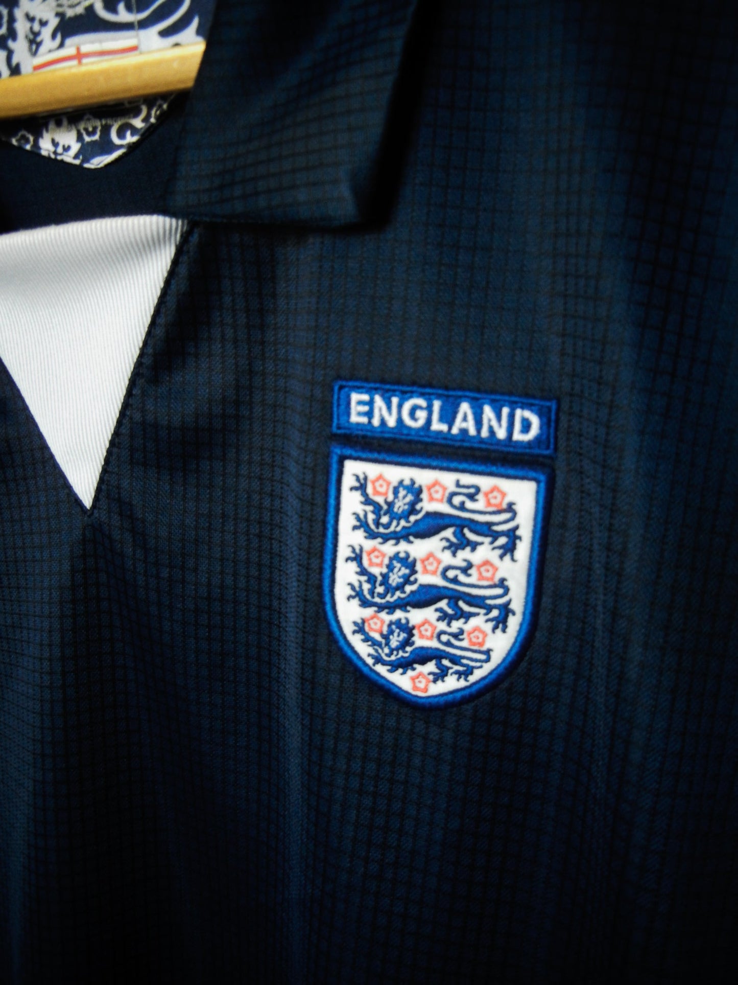 England 2002/2004 Black Training Top – Size XL – Umbro Training Jersey (MPN: N/A)