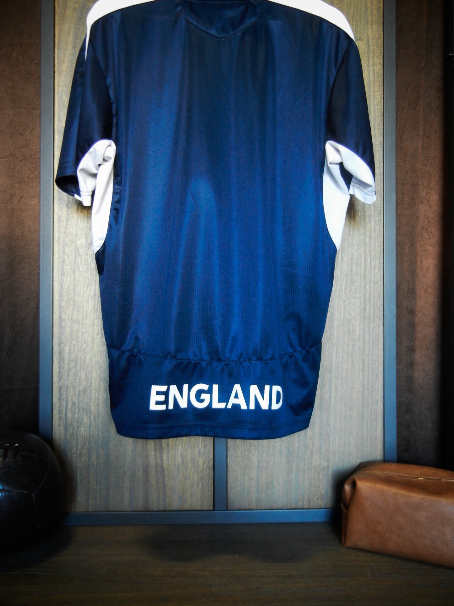 England 2002/2004 Black Training Top – Size XL – Umbro Training Jersey (MPN: N/A)