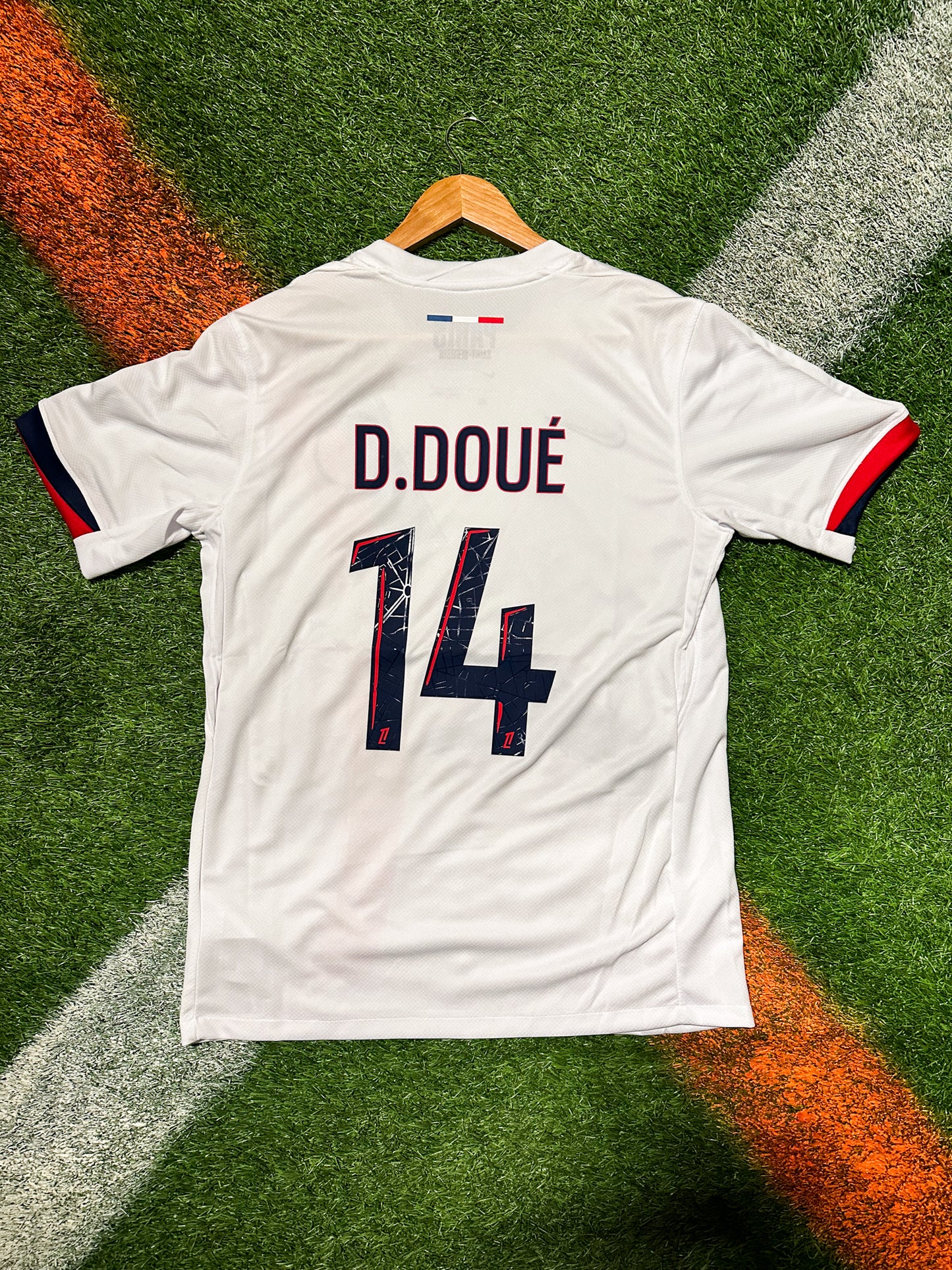 Paris Saint-Germain 2024-2025 Away Player Version White Soccer Jersey – Modern Elegant Edition