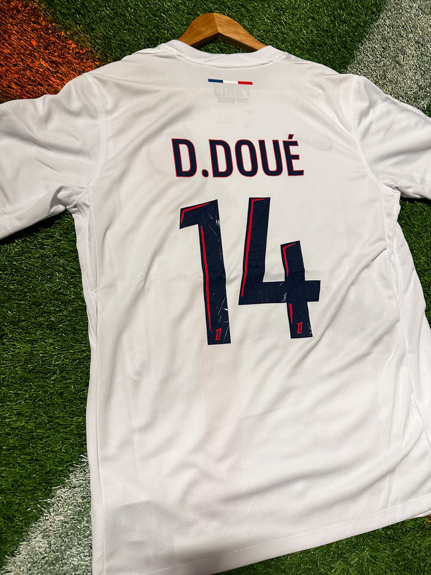 Paris Saint-Germain 2024-2025 Away Player Version White Soccer Jersey – Modern Elegant Edition