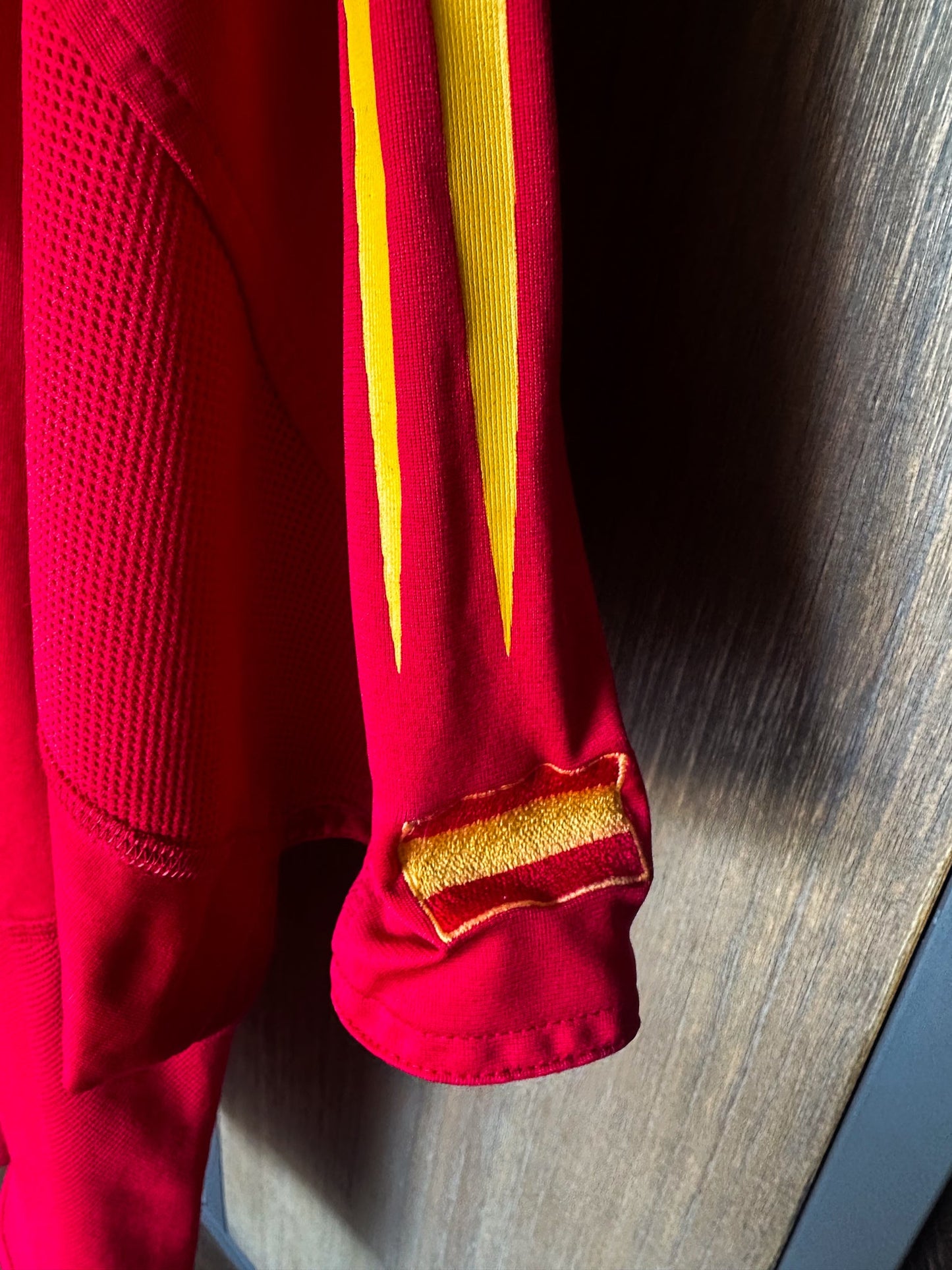 Spain 2004/2006 Home Jersey – Xavi #20 – Size L – Red Adidas Shirt (MPN: 600179)