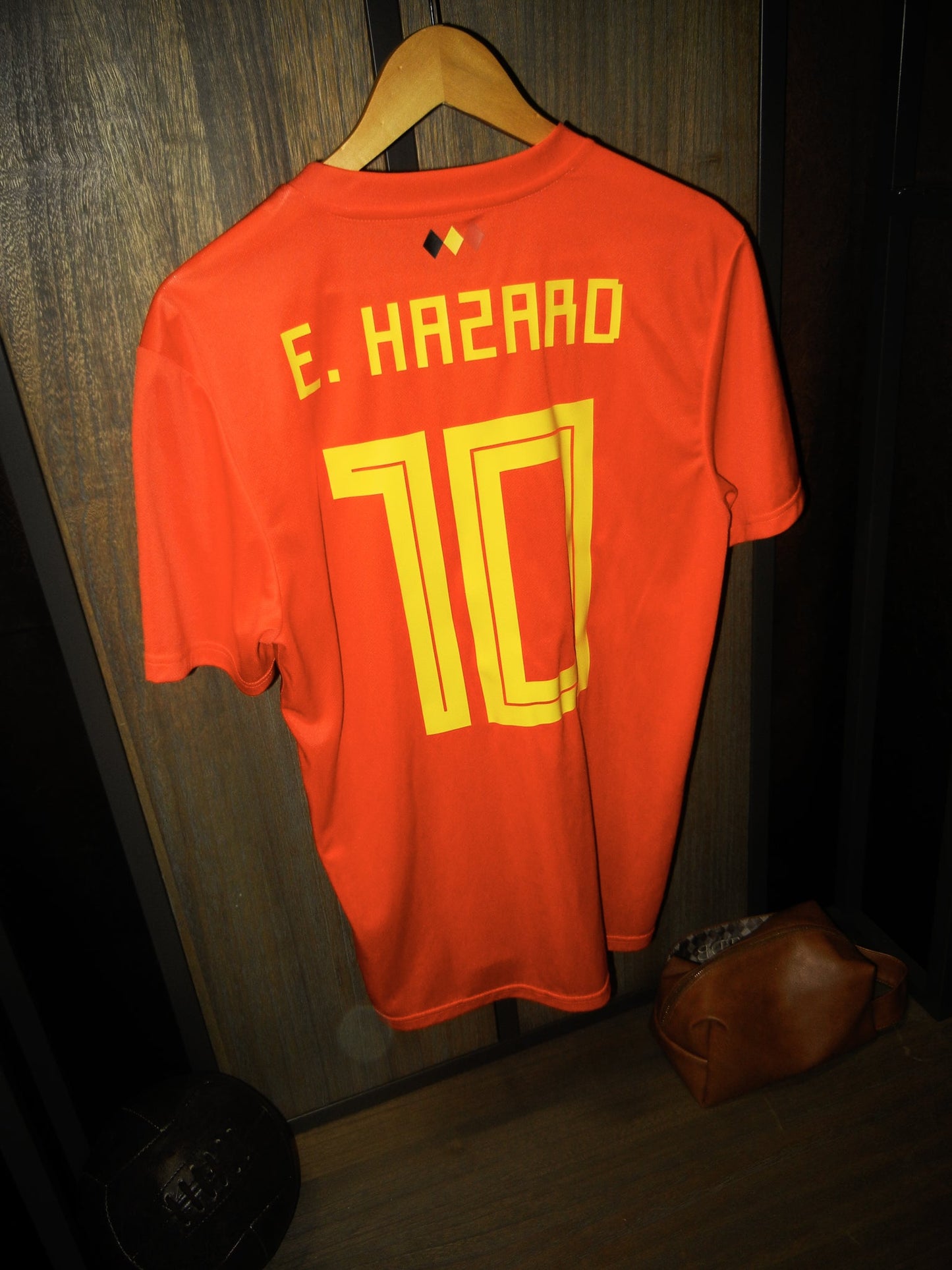 Belgium 2018 Home Jersey – Eden Hazard #10 – Size M – Adidas Red Shirt (MPN: BQ4520)