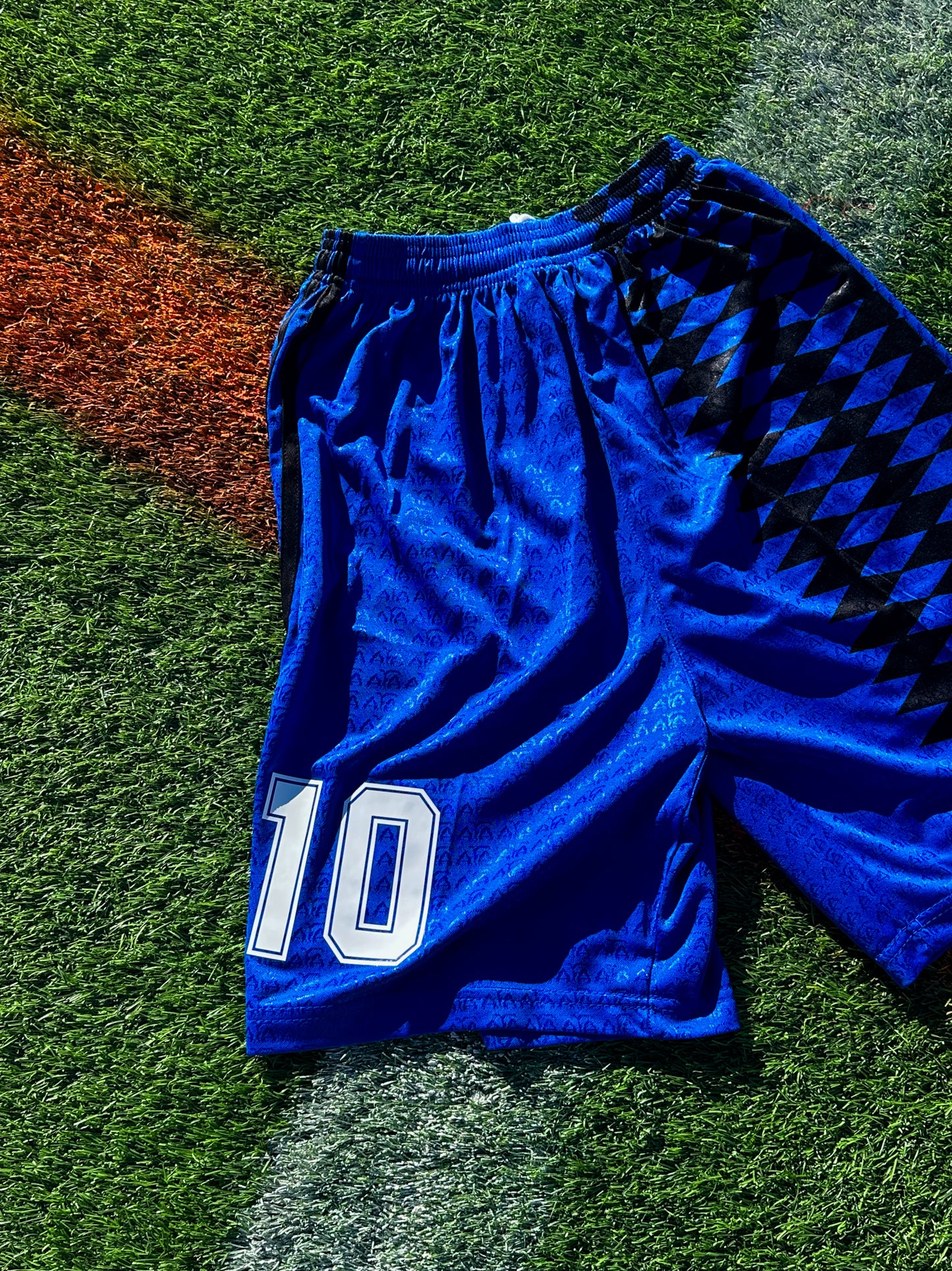 Argentina 1994 World Cup Shorts – Lightweight Adidas Football Shorts with AFA Crest and #10