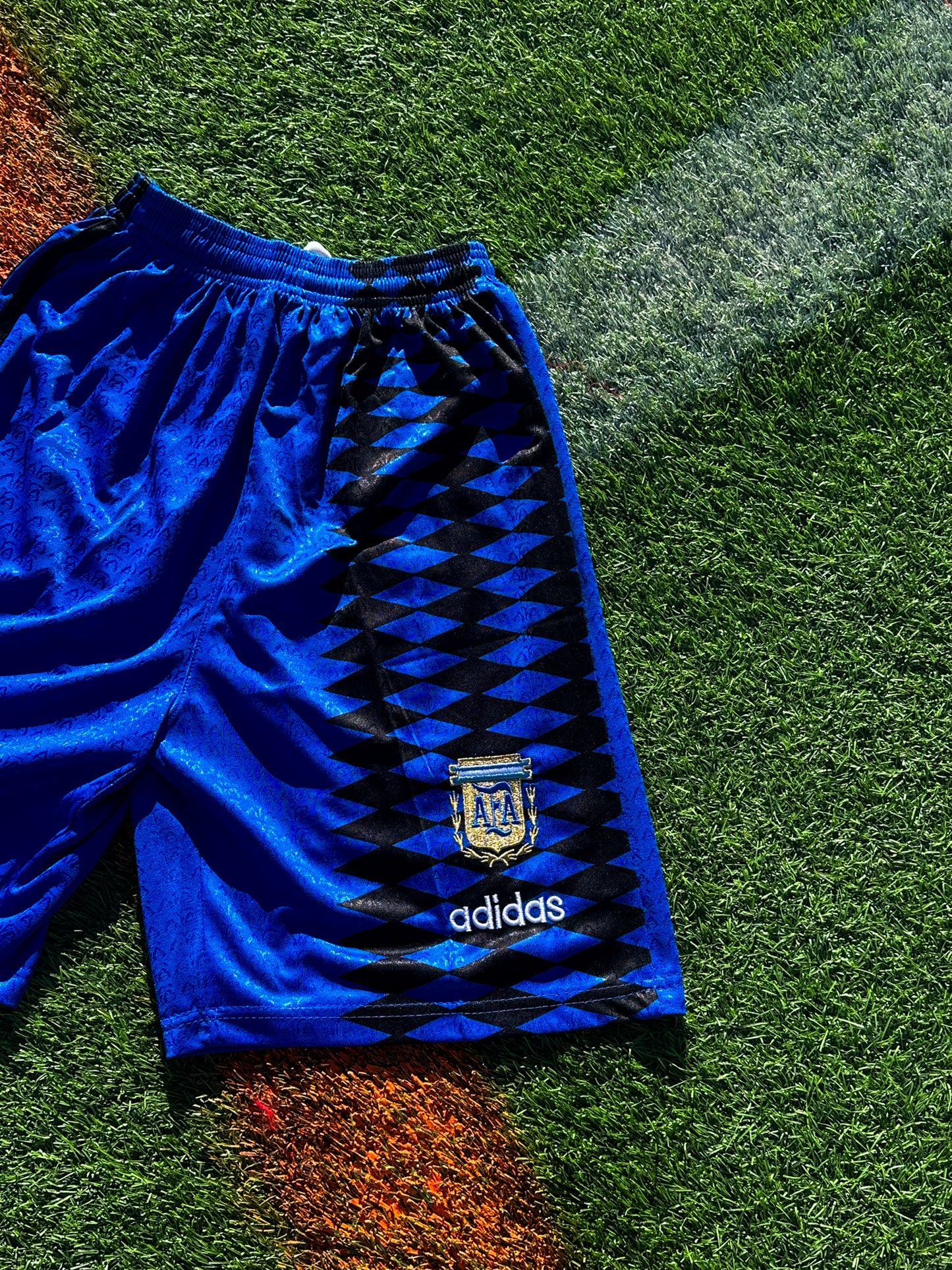 Argentina 1994 World Cup Shorts – Lightweight Adidas Football Shorts with AFA Crest and #10
