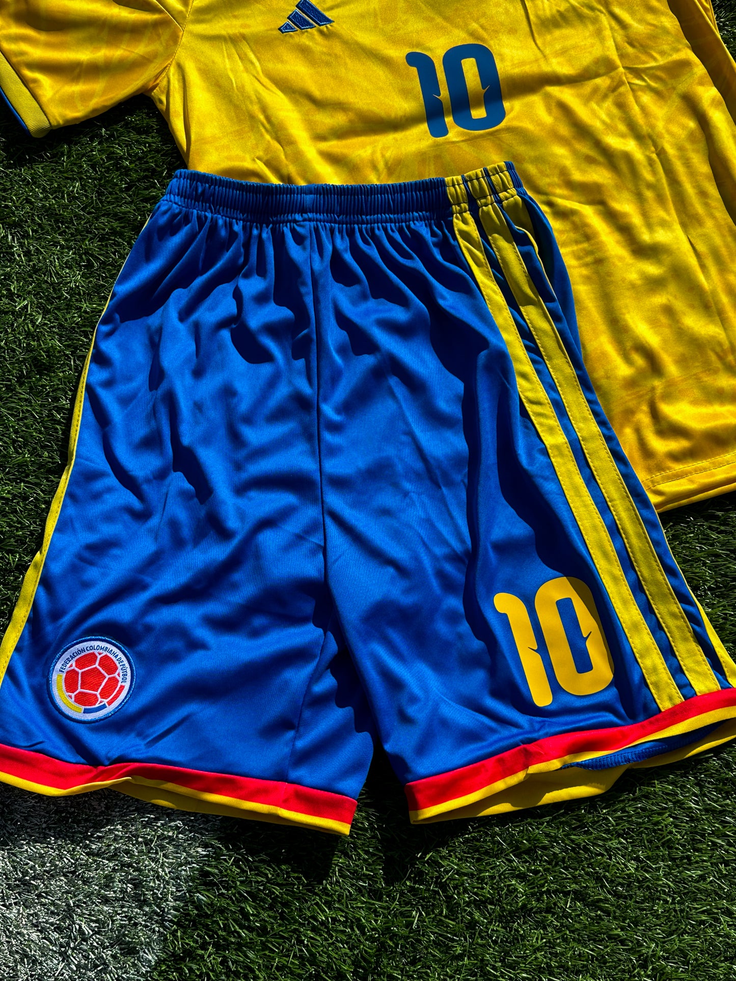 Colombia 2026 Home Jersey –James 10- Kids adidas Soccer Kit- Colombia National Team