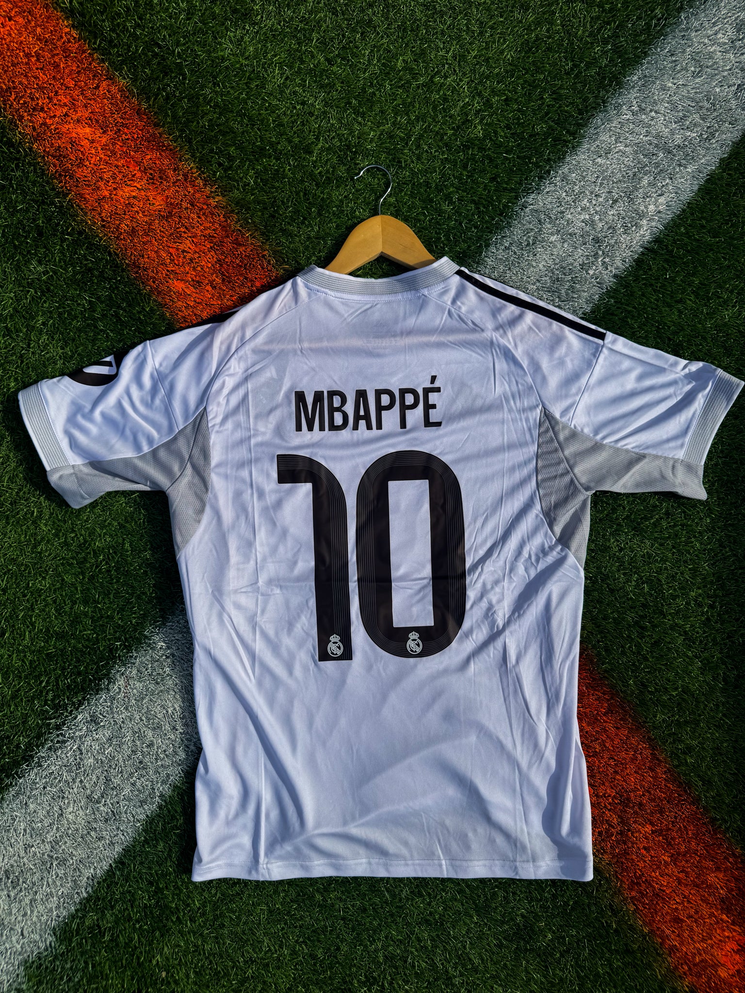 Real Madrid 2025-2026 Home Jersey – Mbappé #9 & Bellingham #5