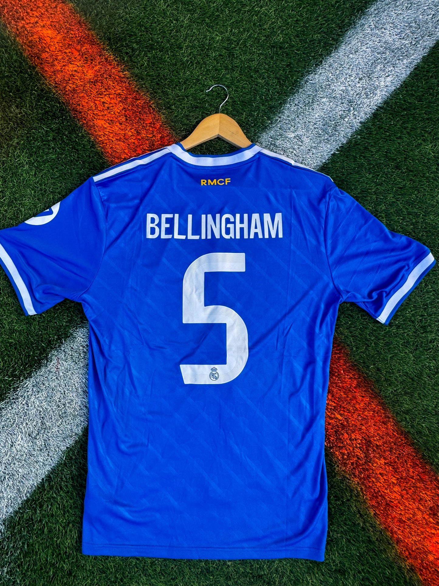 Real Madrid 2025–26 Third Jersey – Bellingham #5 – Bernabéu Blue Retro Edition