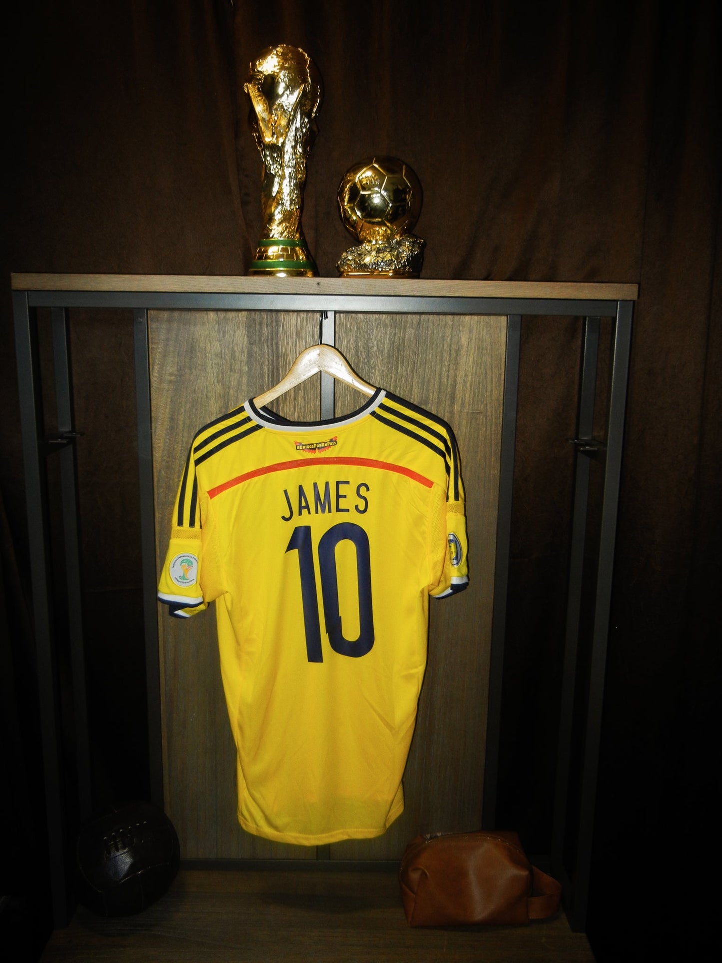 Colombia 2014/15 Home Jersey – James Rodríguez #10 – Size L – Yellow Adidas Shirt (MPN: G85387)