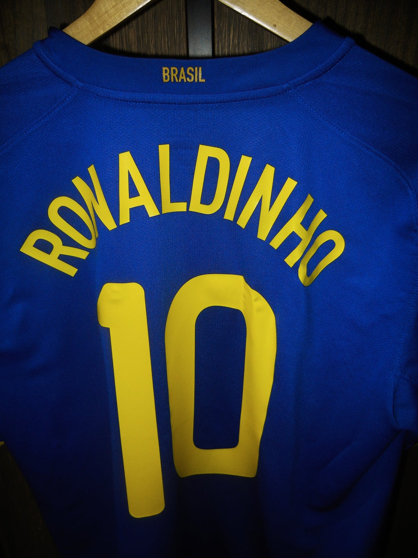 Brazil 2008/2010 Away Jersey – Ronaldinho #10 – Size XL – Blue Nike Shirt (MPN: 258950-493)