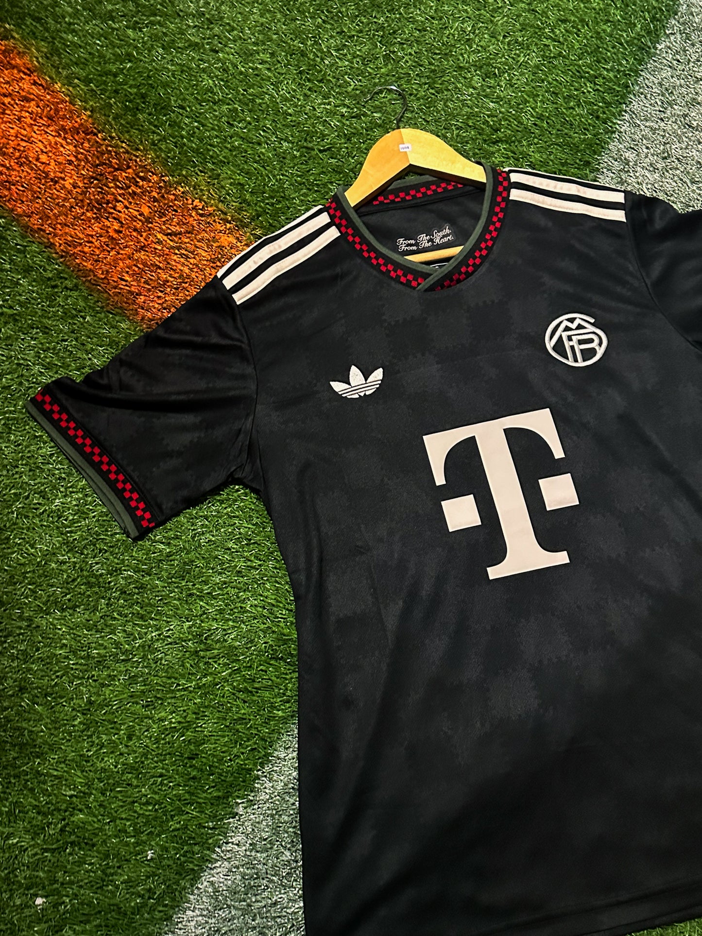 Bayern Munich 2025/2026 Third Jersey – Jamal Musiala 42- Black Bavarian Kit