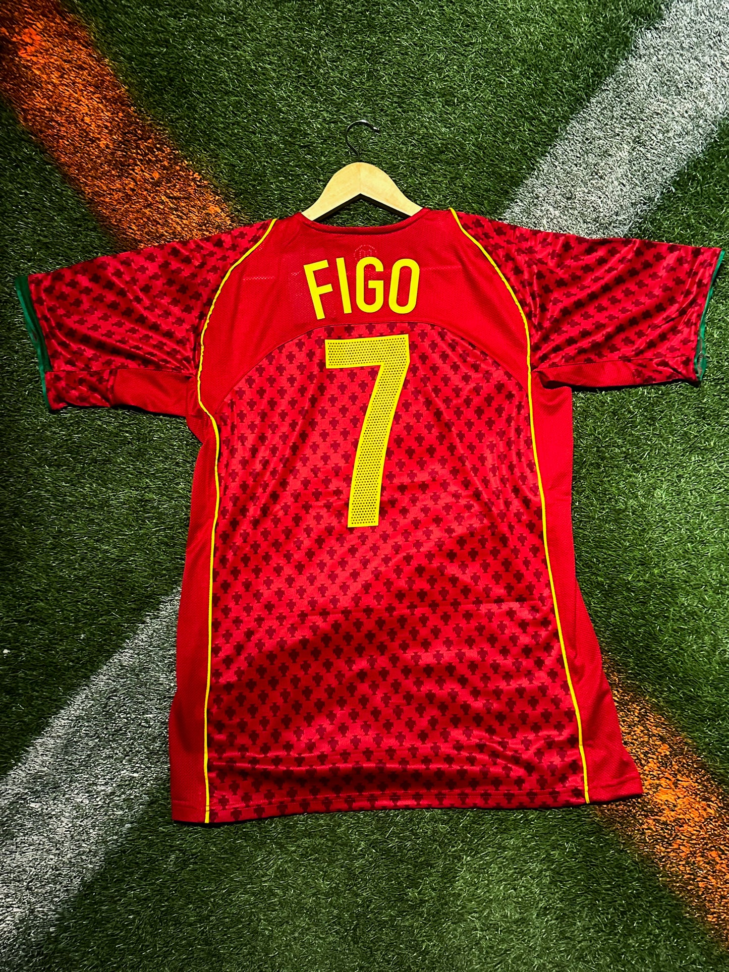 Portugal 2004 Home C. Ronaldo #7 Vintage Euro Cup Final Soccer Jersey – Iconic Nike Kit from the Rise of a Legend