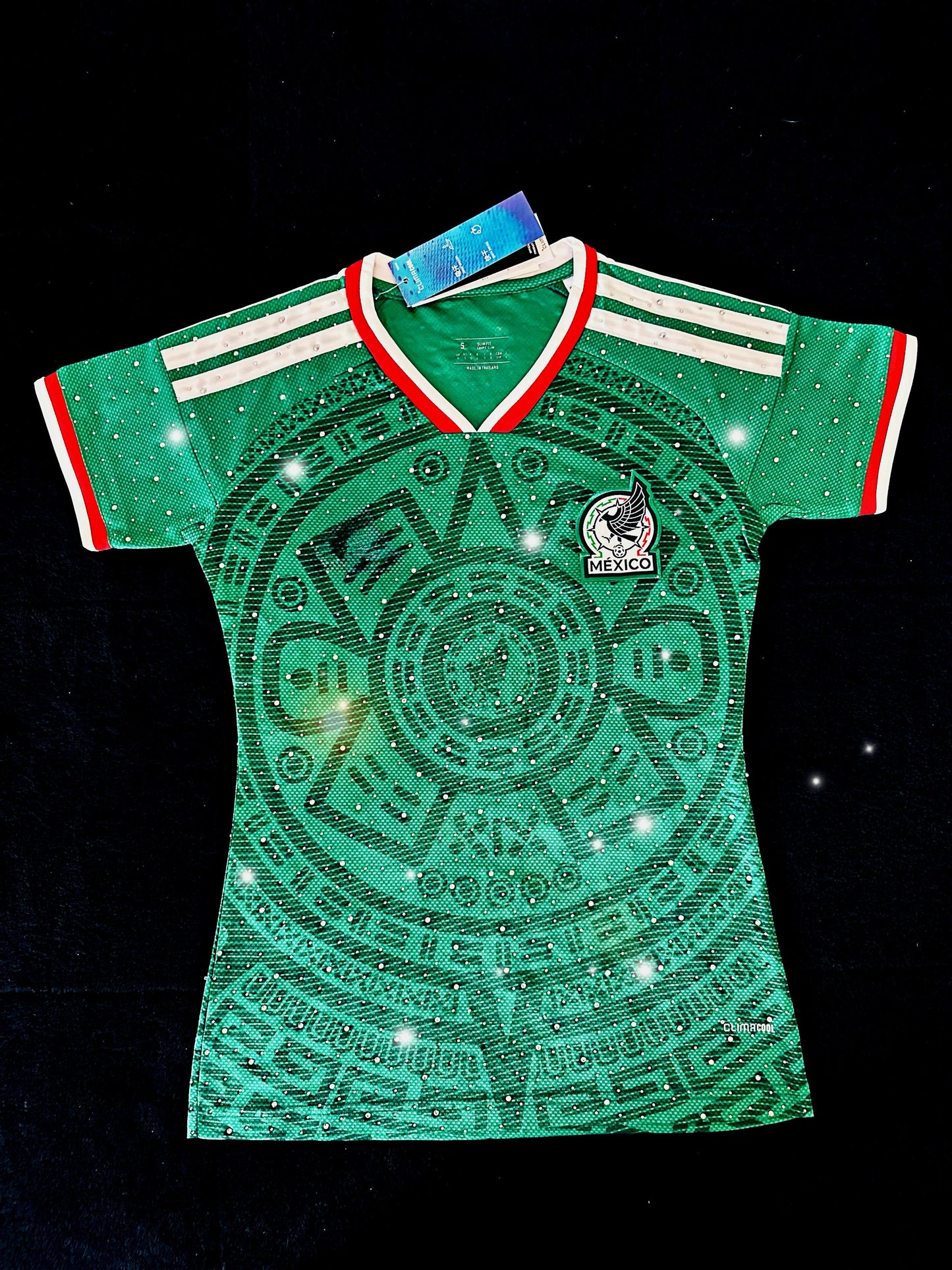 Mexico 2026 Home con Cristales para Damas- World Cup 2026– Cubiertas de brillos con cristales en toda la prenda.