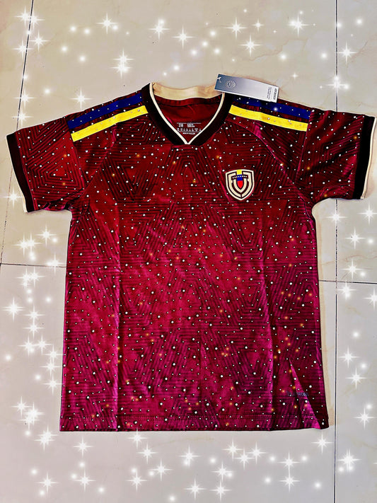 Venezuela 2026 Home con Cristales para Damas- World Cup 2026- Cubiertas de brillos con cristales en toda la prenda.