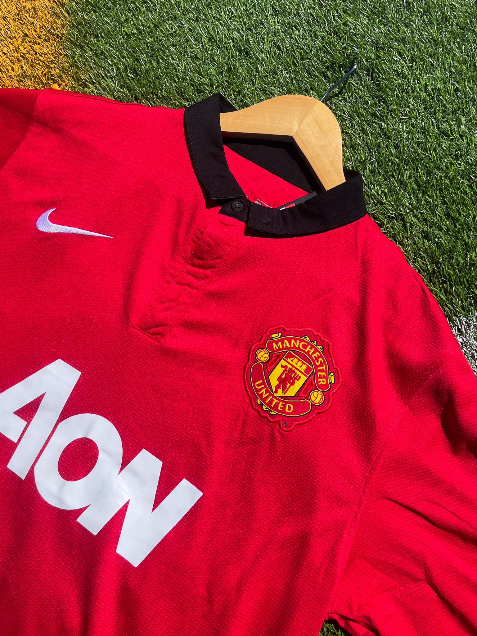 Manchester United 2013–2014 Home Jersey Rooney #10 – Red AON Vintage Nike Football Shirt - Five Of Cups Official