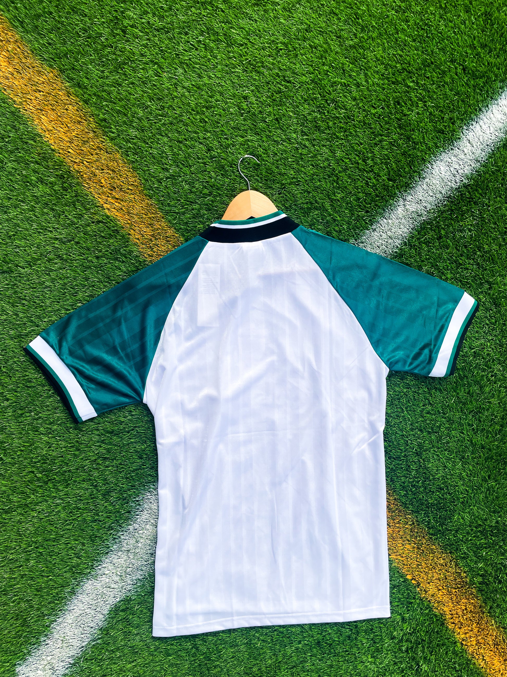 Back view of Liverpool 1993–1995 Away Jersey in white with Carlsberg sponsor

