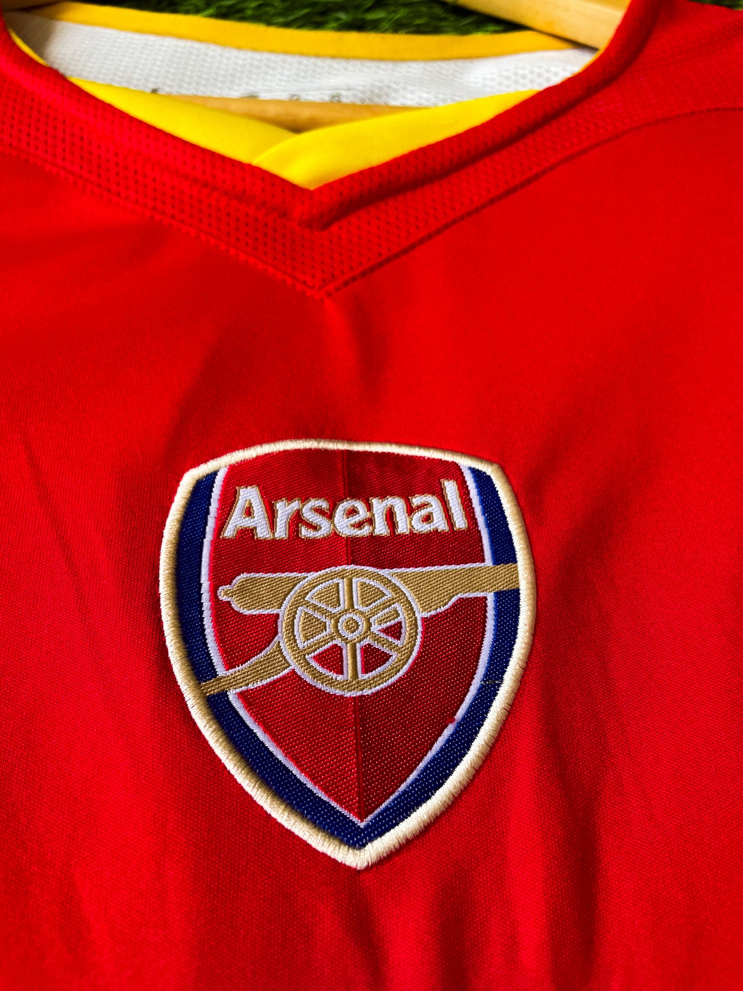 Arsenal 2004/2005 Home Henry 14 - Iconic Retro Soccer Jersey - Five Of Cups Official