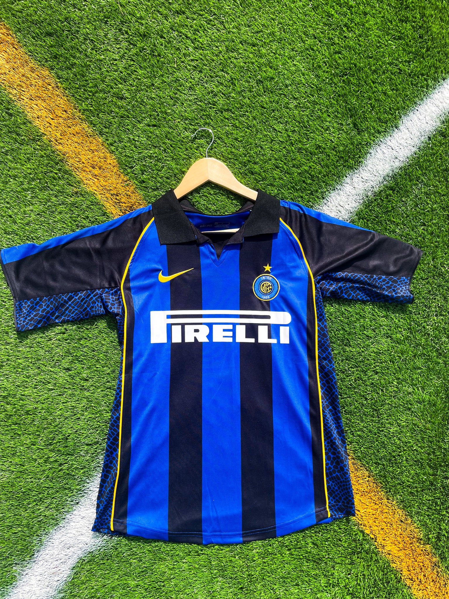 Front view of Inter Milan 2001-02 Home Ronaldo #9 jersey with black and blue vertical stripes

