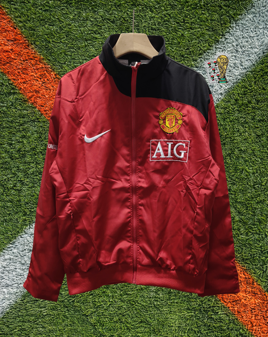 Manchester United 2000s Windbreaker – Red Devils Classic